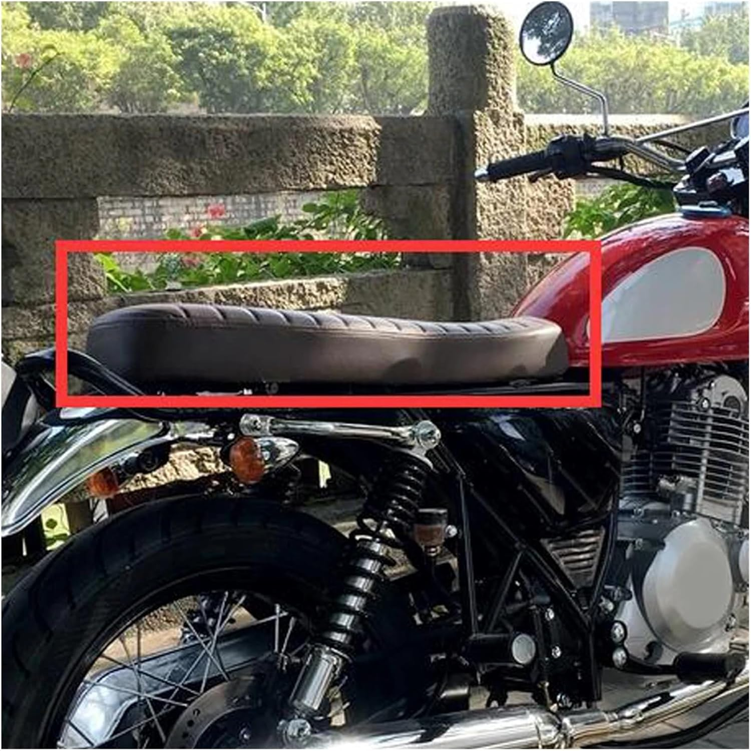 Muzhen Store Motorcycle Retro Cafe Racer Seat Vintage Saddle Flat Seat Cushion Anti-Corrosion PU Leatherette Motorcycle Accessories 610Mm