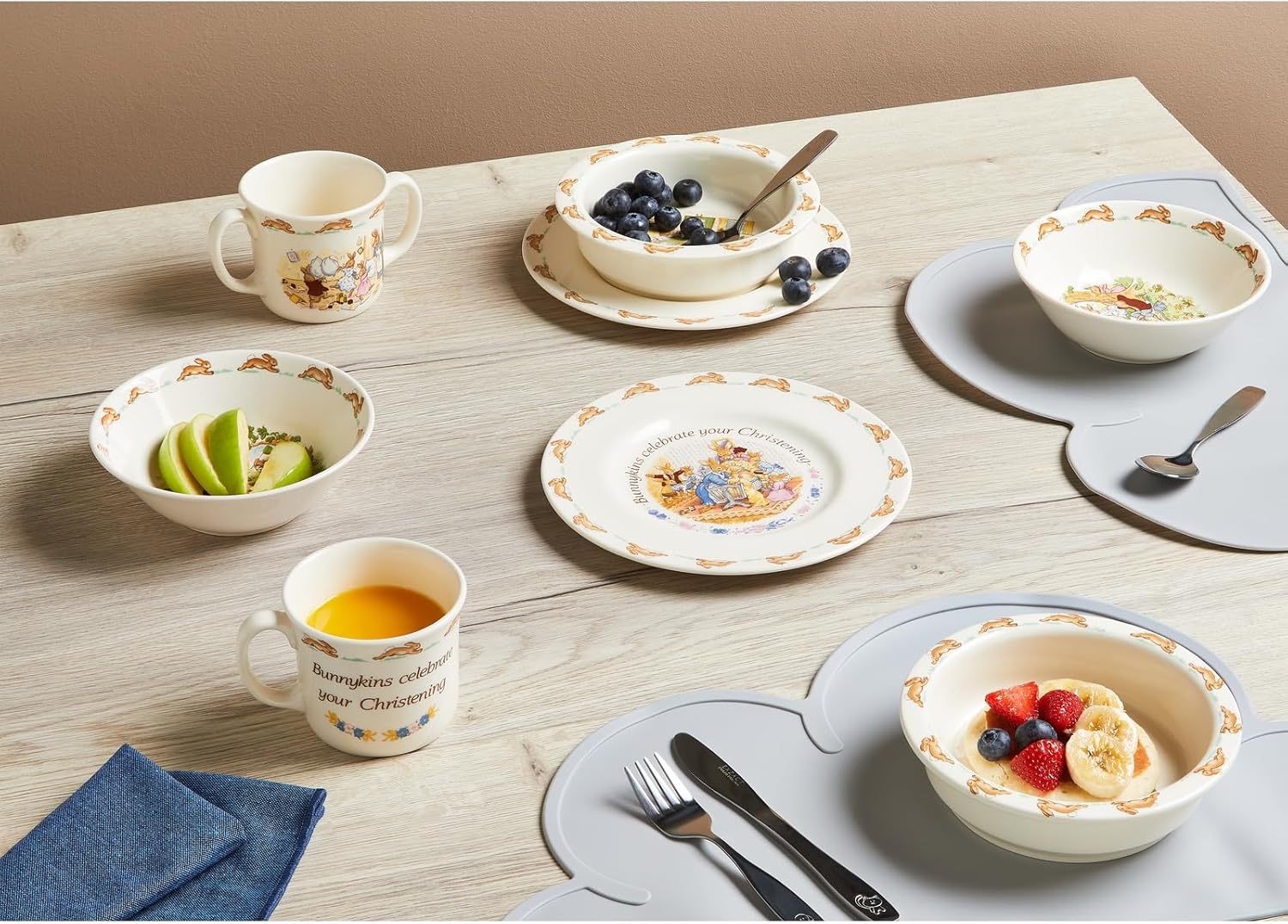 Royal Doulton Bunnykins Hug a Mug image number 4