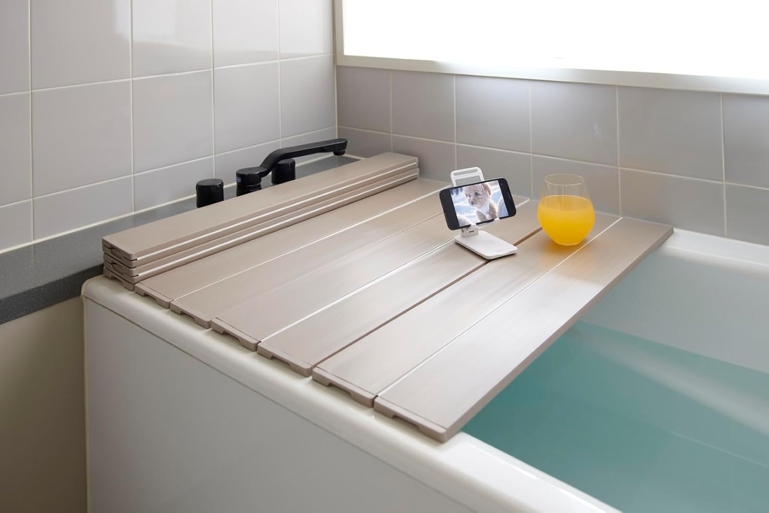 Mie Sangyo Compact Folding Bath Lid, Product Size 31.5 X 63.8 Inches (80 X 162 Cm), Mocha W16_MO Ag + Silver Ion Antibacterial Treatment, Mildew Resistant, Stain Resistant image number 1