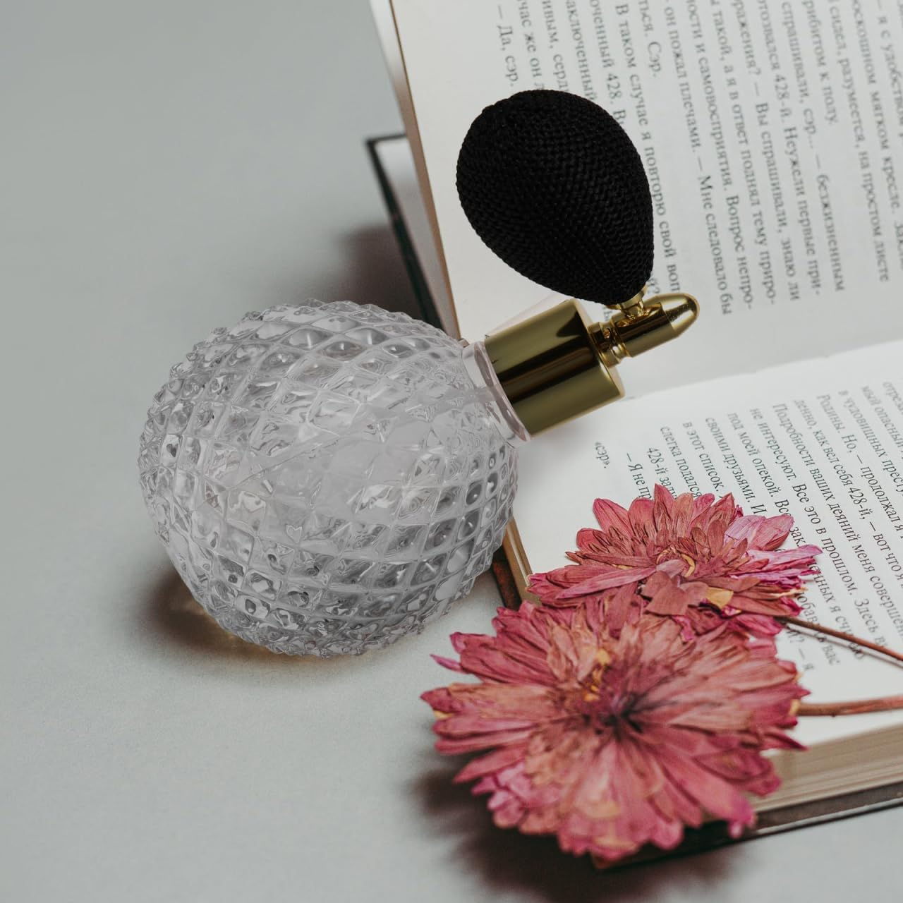 AUTSUPPL Vintage Refillable Glass Perfume Bottle Spray 3.4Oz Portable Atomizer for Travel Home Decor and Personal Use