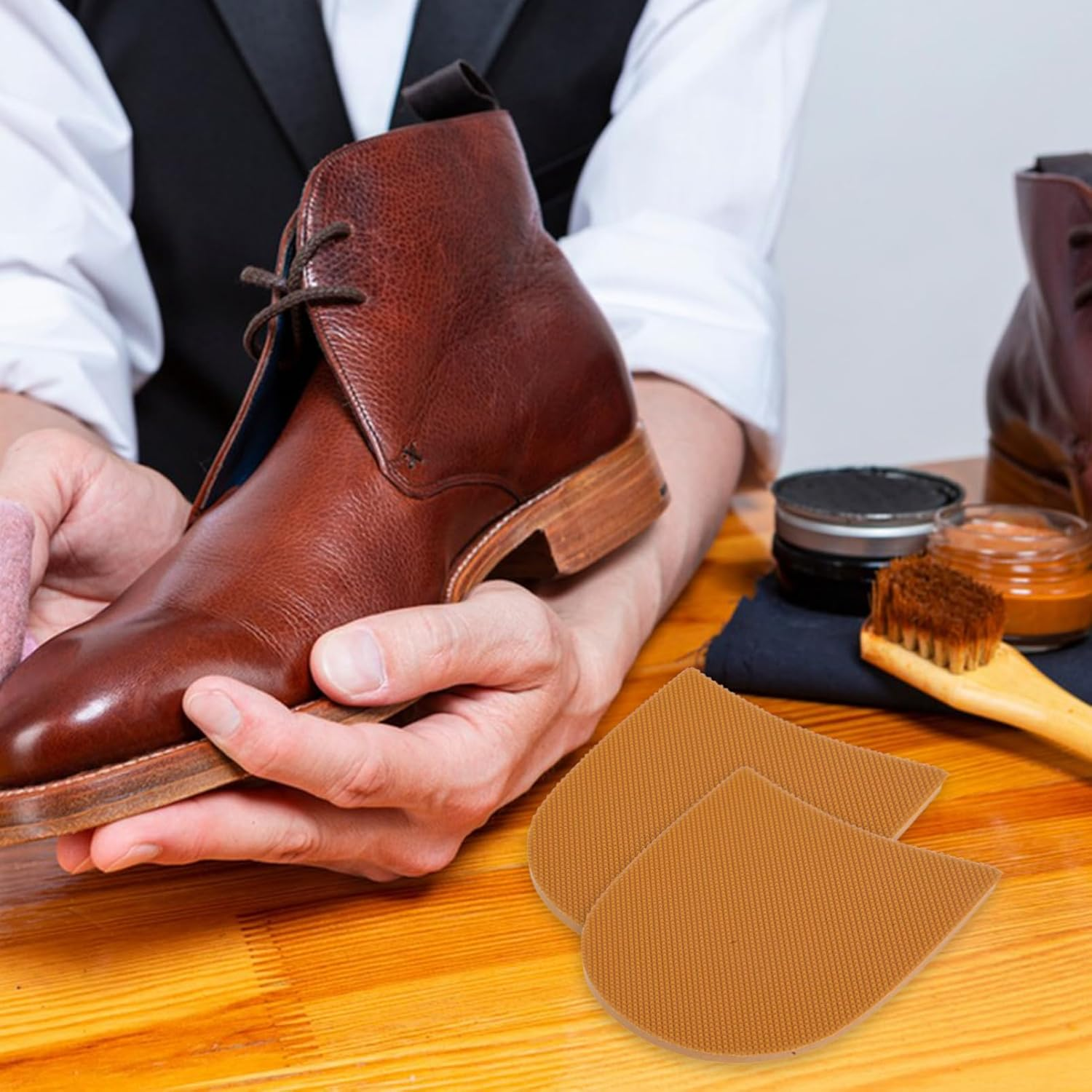 Baluue Shoe Heel Repair Pads - 2Pcs Anti-Slip Rubber Shoe Heel Repair Replacement Pads Kit for Women Men Easy Application Comfortable Walking - Khaki image number 4