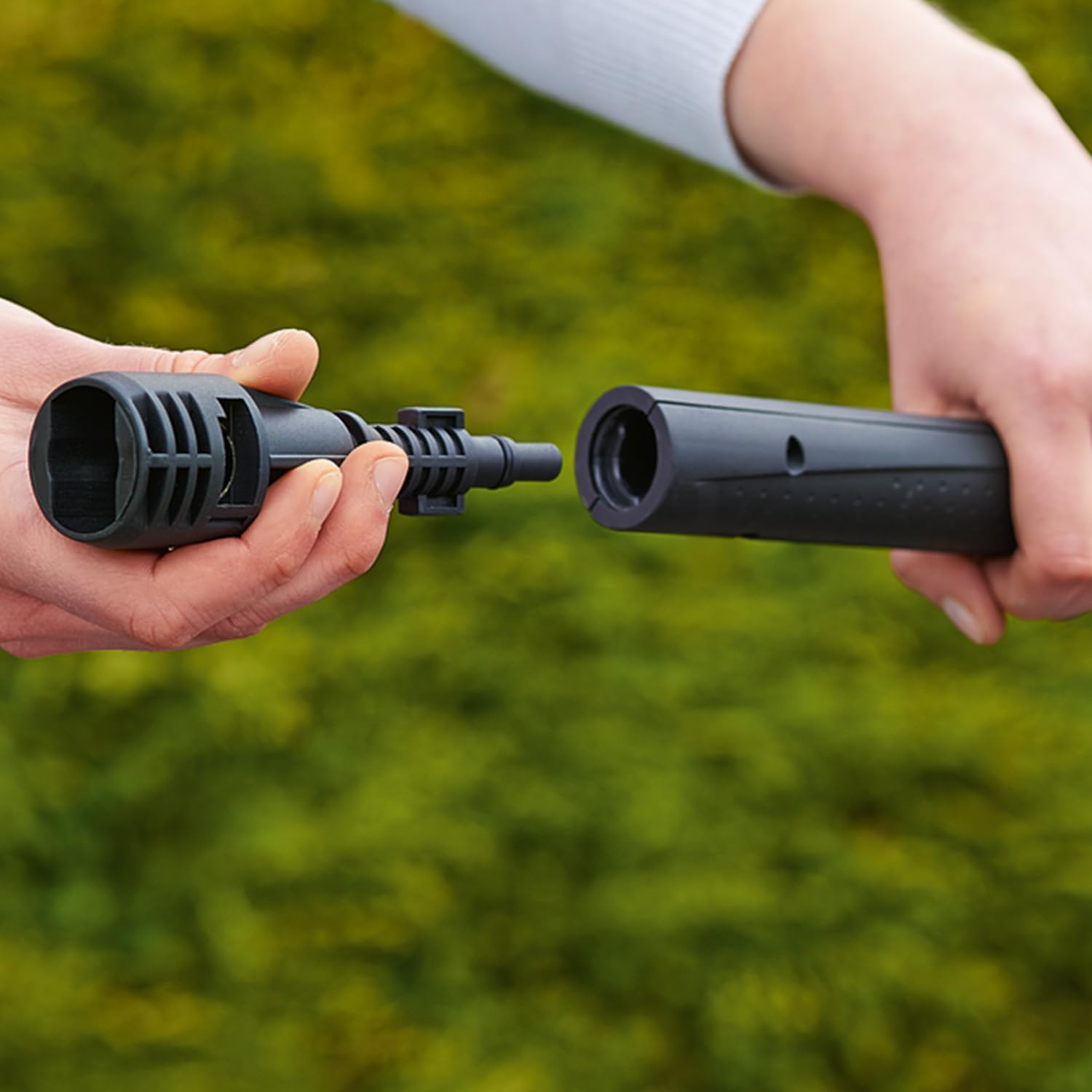 Bosch Adapter for Karcher Accessories for High Pressure Washers Easyaquatak, Universalaquatak, Advancedaquatak and AQT Models image number 1