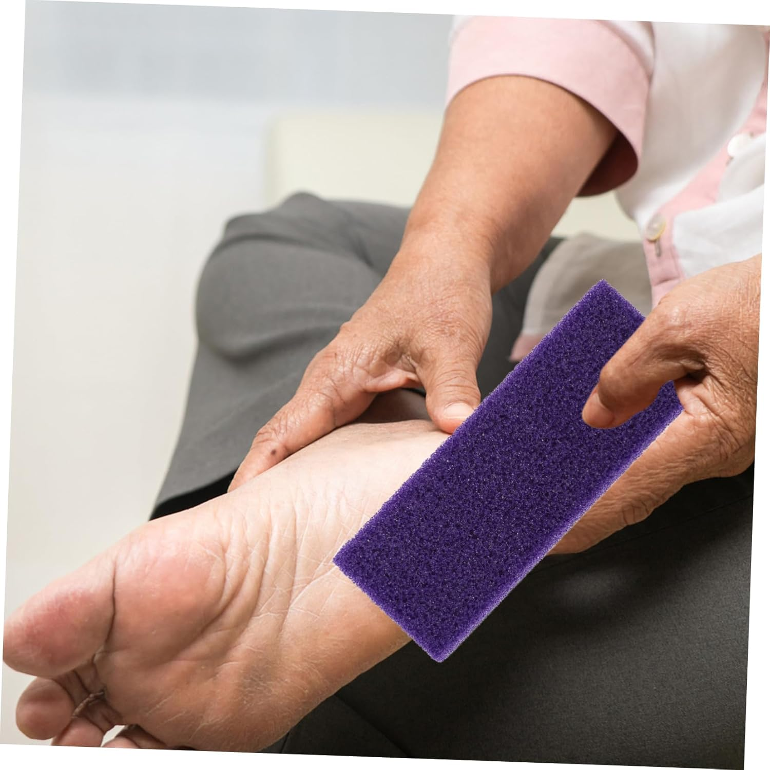 VICASKY 2Pcs Foot Pumice Stone Exfoliating Tool Skin Scrubber for Heel Callus Removal Eco- Pedicure Tool Portable Comfortable Grip image number 3