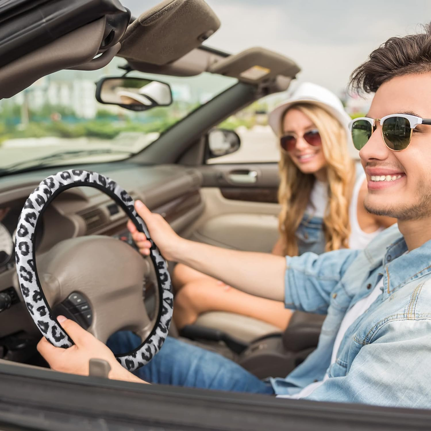 Frienda 24 Pcs Leopard Car Accessories Leopard Car Seat Cover Full Set Cheetah Steering Wheel Metal License Plate Headrest Seat Belt Armrest Pad Handbrake Gear Cover Keyring(White Black)