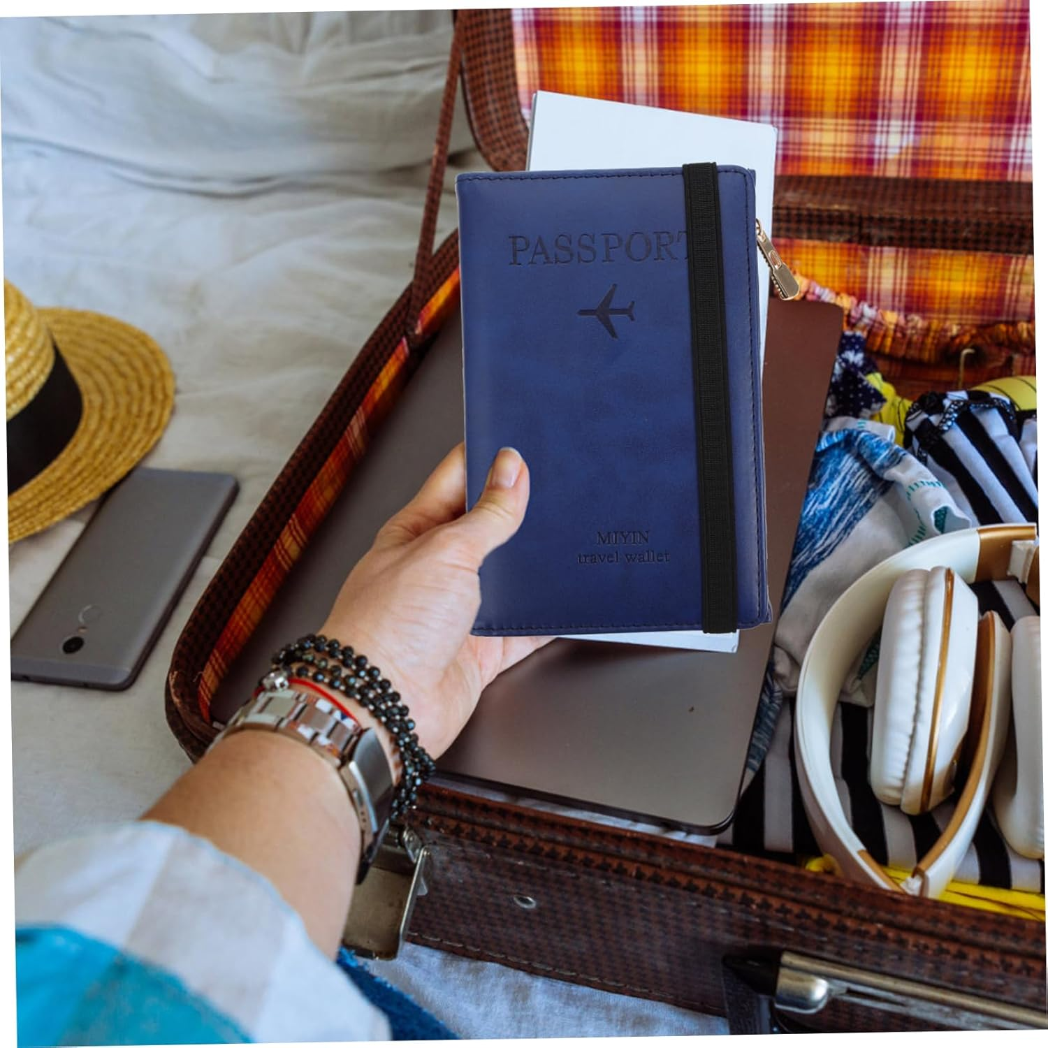 Yardenfun Travel Passport Protector Pu RFID Blocking Passport Cover Cards Organizer Slim Wallet for Men and Women with Protective Card Slots for Secure Travel image number 1