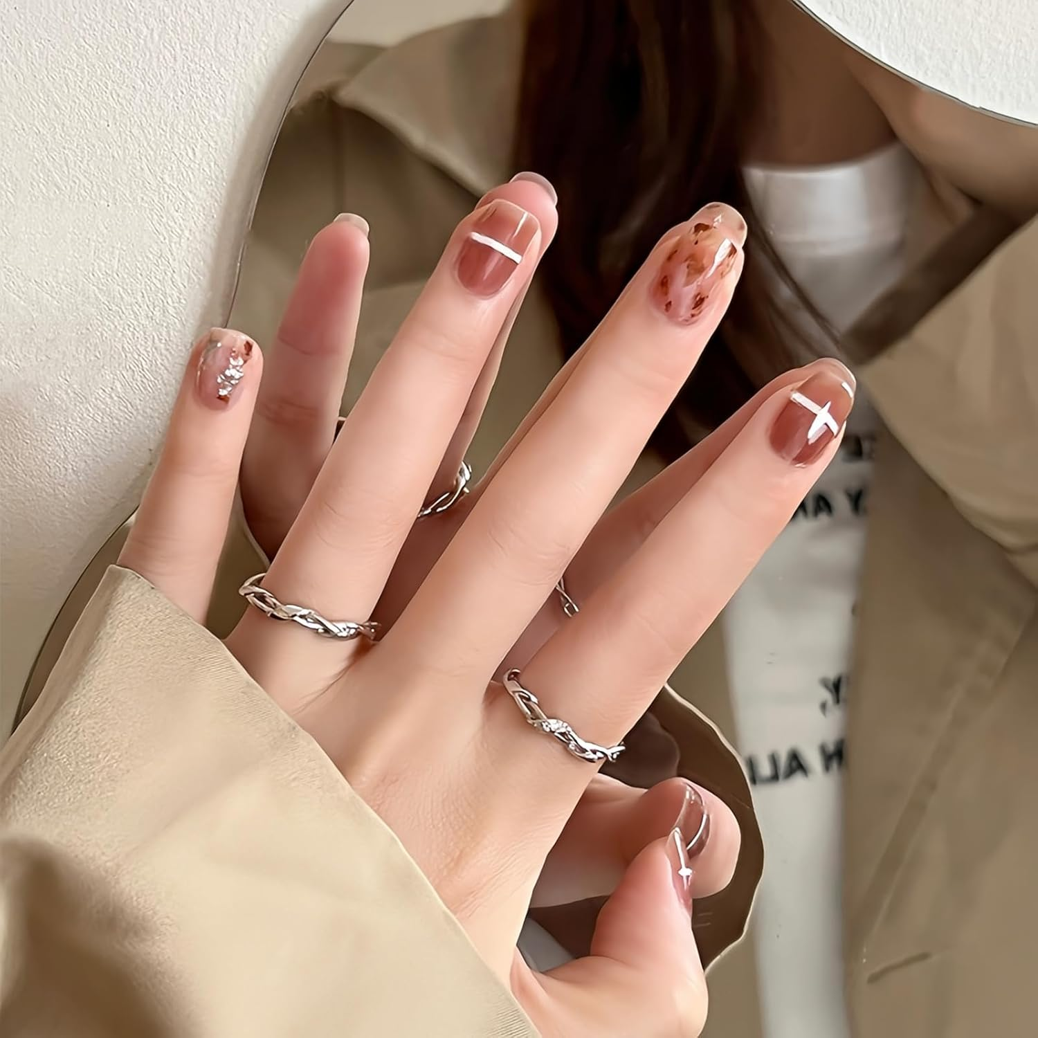 Press on Nails, 24Pcs Short Stick on Nails, Reusable Fake Nails, Full Cover Nails with Nail Tools, Manicure Art Decorations for Women Girls (13399, Short) image number 4