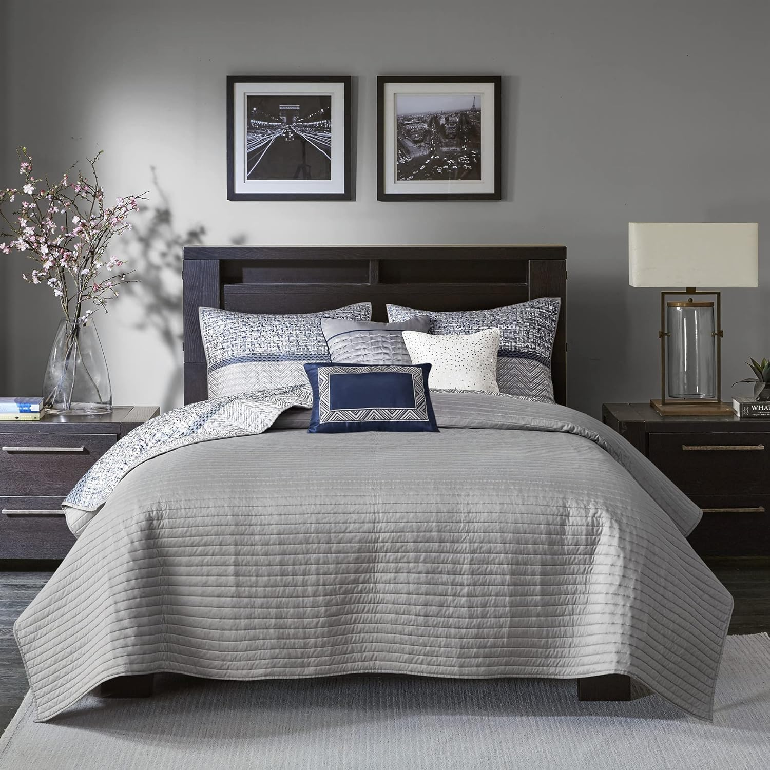 Madison Park Quilt Set Luxurious Jacquard Stripes Design - All Season, Coverlet Bedspread Lightweight Bedding Layer, Shams, Decorative Pillow, Full/Queen(90"X90"), Chevron Navy 6 Piece image number 6