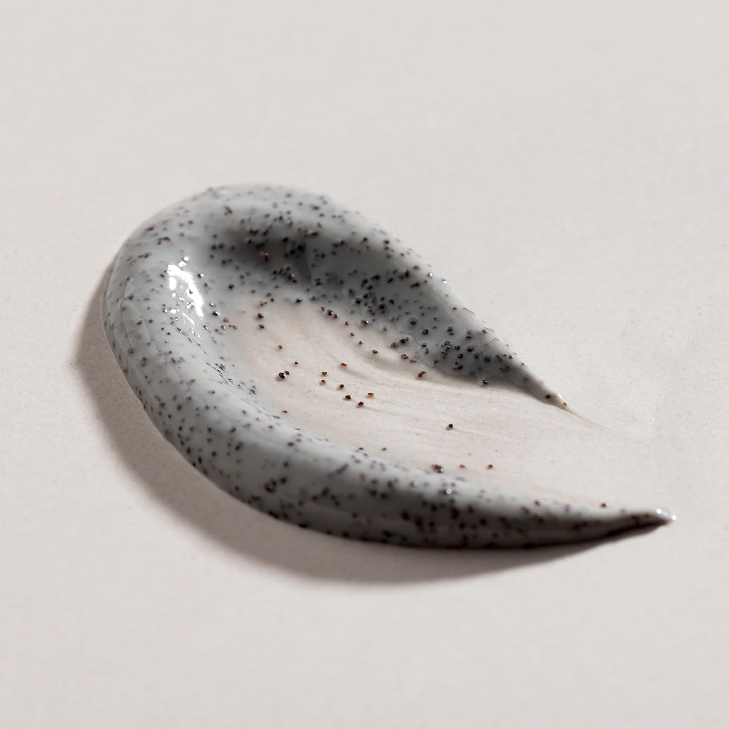 Ocean Road Black Body Scrub 200Ml &ndash; Nourishing Exfoliating Scrub with Ground Coconut Shell & Australian Rainforest Fruits &ndash; Ethically Sourced, Vegan, Sustainable Luxury Skincare for Smooth, Radiant Skin image number 4