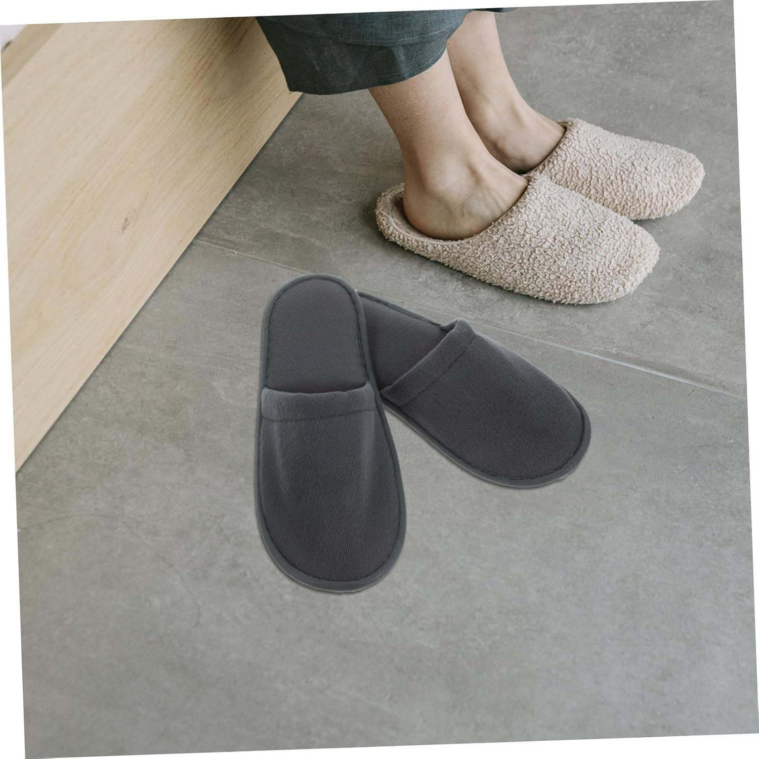 Healvian 6Pairs Thickened Slippers for Hospitalization Comfortable Disposable Guest Slippers image number 2