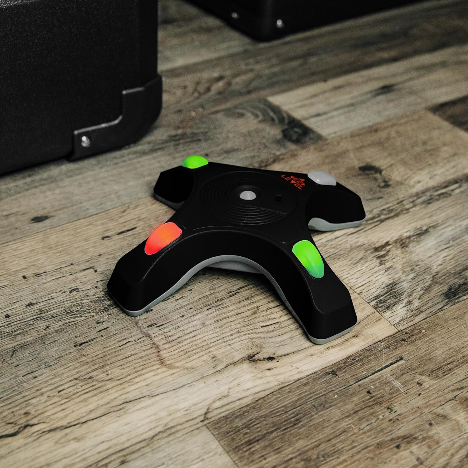 Camco Camper EZ Level - Hassle Free RV Leveling System - Features Illuminated Indicator Lights & Automatic Shut-Off Function When Not In-Use - Includes Pre-Installed On/Off Switch (25505) image number 2