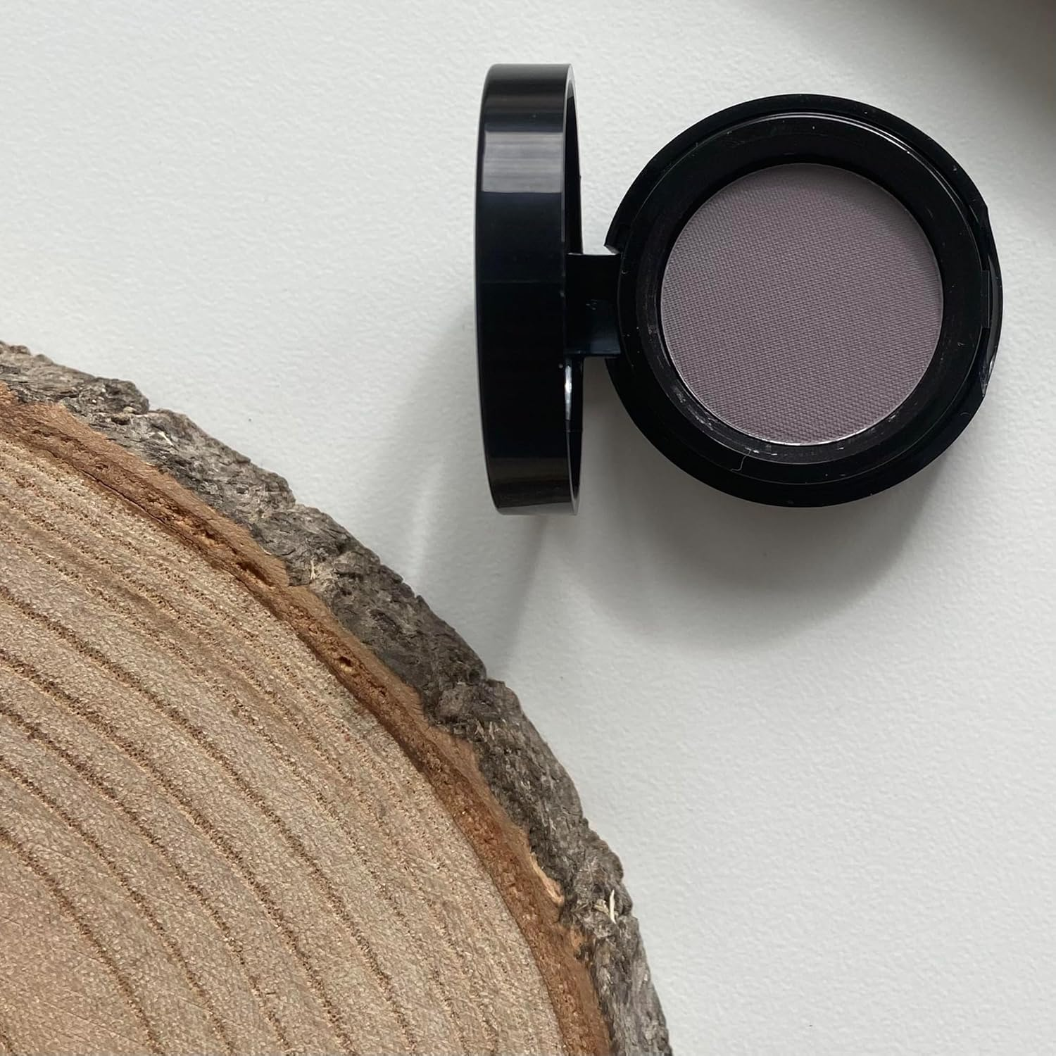 Sandstone Eyeshadow, 522 Grey Lady image number 5