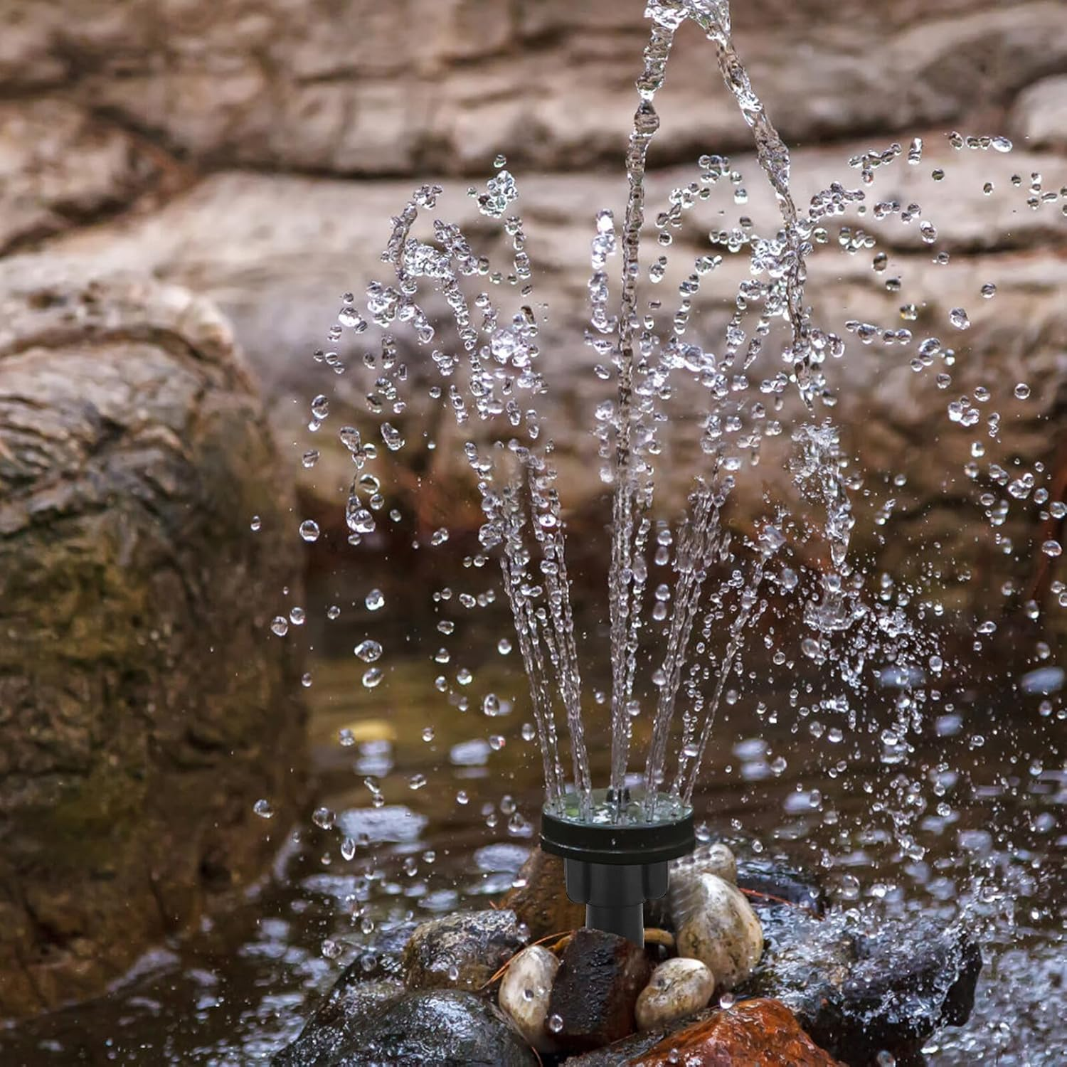 Toddmomy Solar Powered Mini Floating Fountain Outdoor Water Pump for Garden Bird Bath Easy Installation Material Promotes Water Circulation and Oxygenation image number 4