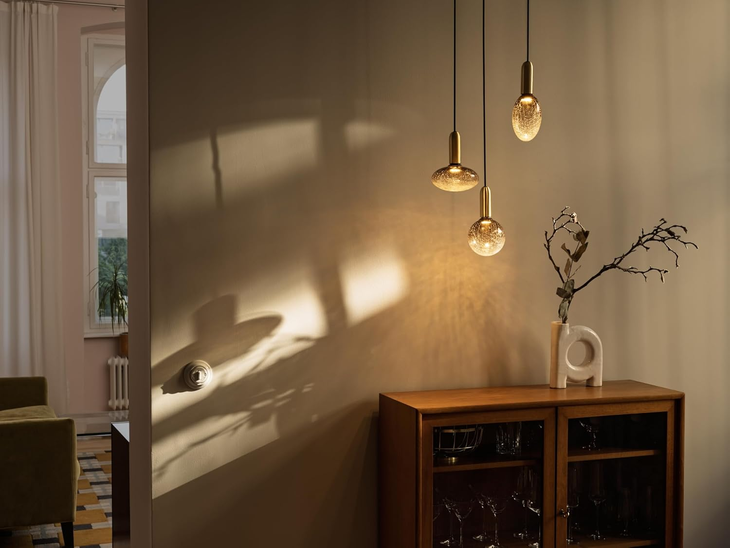 OSRAM Decorative LED Lamp in Cracked Glass in Cracked Glass, Long Brown image number 3