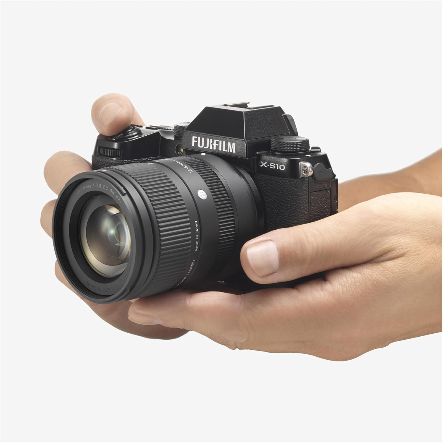 Sigma 18-50Mm F2.8 DC DN Fuji X-Mount Contemporary Lens image number 4