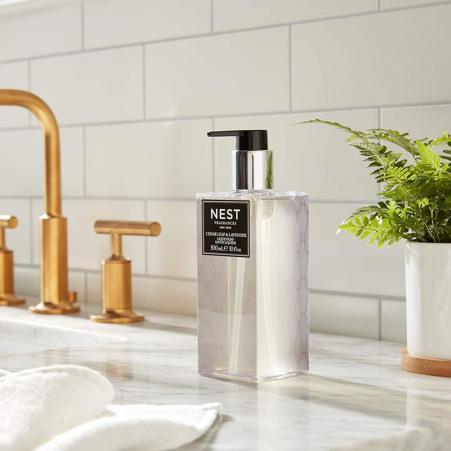 NEST Fragrances Scented Liquid Hand Soap- Cedar Leaf & Lavender, 10 Fl Oz
