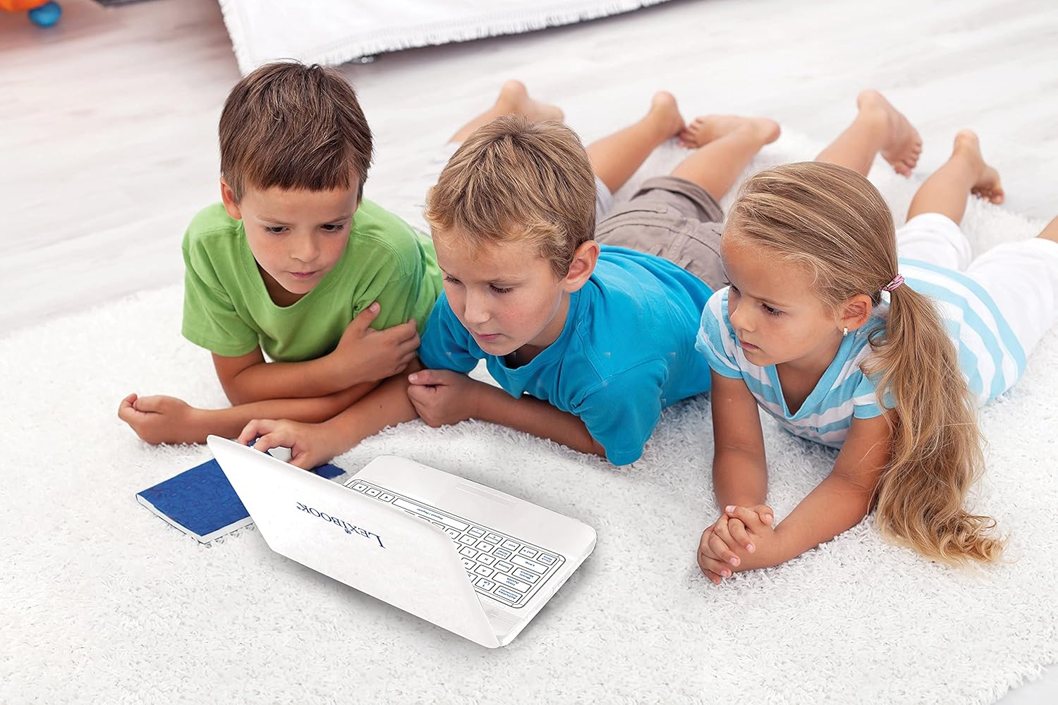 Lexibook - Educational and Bilingual Laptop Spanish/English - Toy for Children with 124 Activities to Learn Mathematics, Dactylography, Logic, Clock Reading, Play Games and Music - Jc598I2