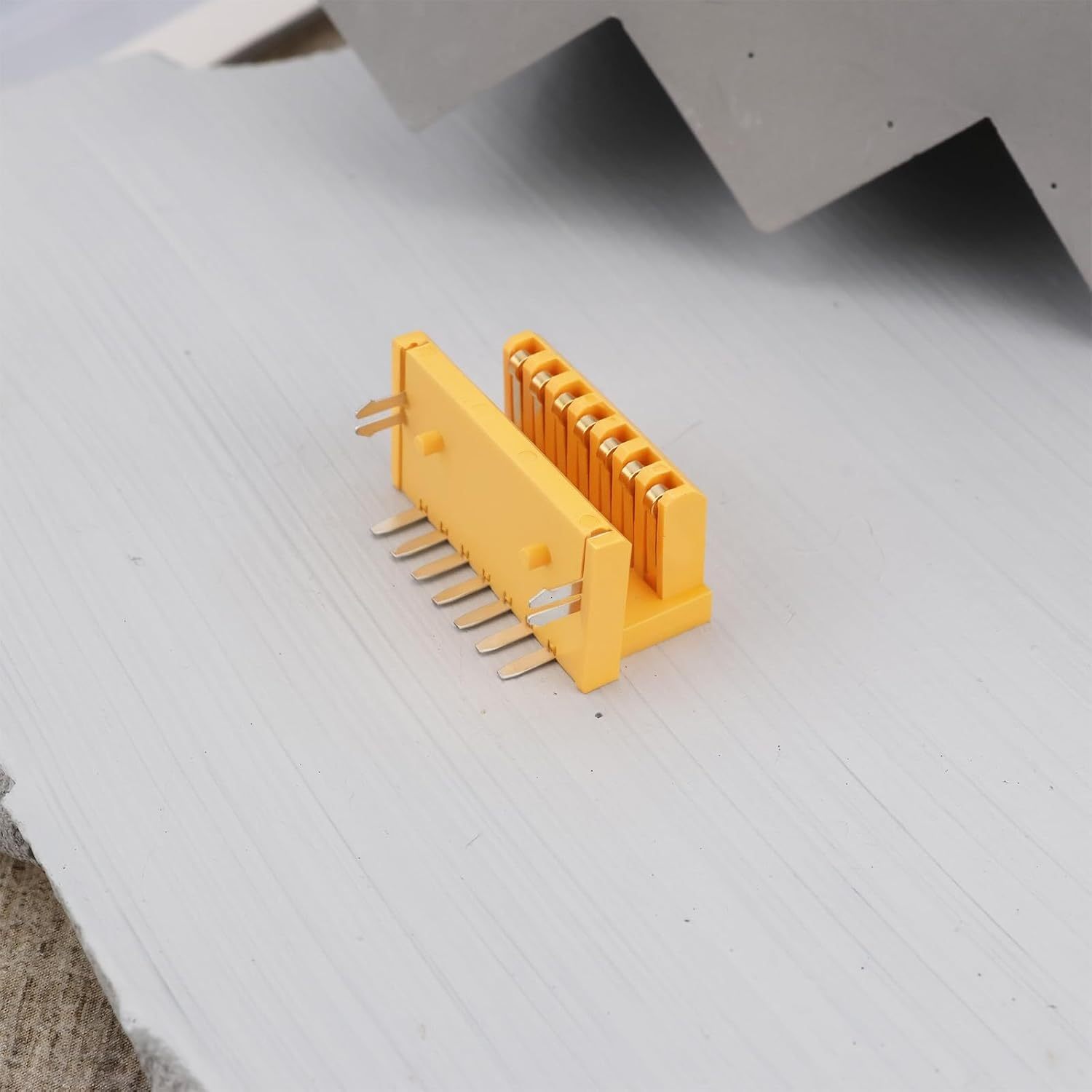 VGOL 4PCS 7Pin 90-Degree Lithium Ion Battery PCB Board Terminal Compatible with Makita BL1830/BL1850/BL1840/LXT400 18V Li-Ion Battery PCB Board Yellow