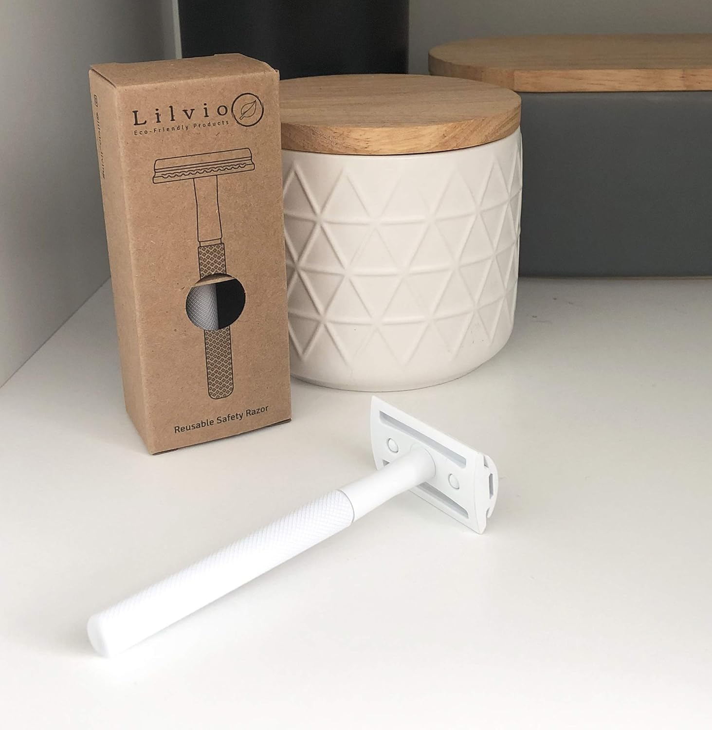 Lilvio Reusable Safety Razor & One Double Edge Blade. Choose from 9 Colours (White) - Baby Blue image number 4