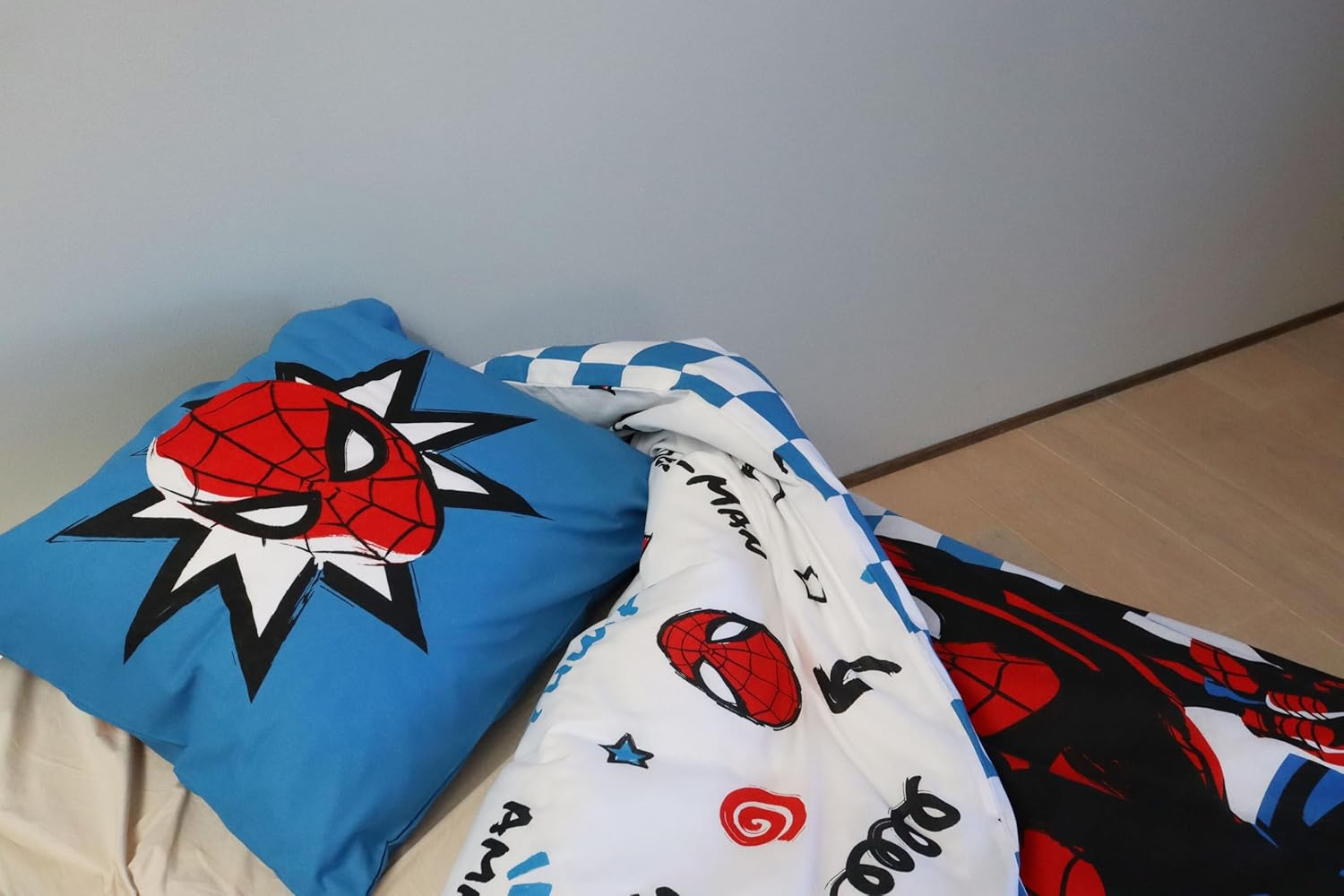 Spiderman Bedlinen Single Size | Duvet Cover 140X200 Cm + Pillowcase 60X65 Cm | 100% Cotton | Soft & Breathable Bed Linen for Kids | Superhero Bedding Set | Bedroom Decor image number 5