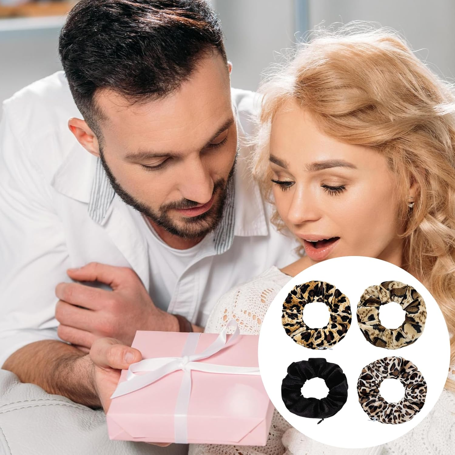 Pack of 4 Scrunchies with Zip, Hair Bobbles for Women, Leopard Pattern, Scrunchies, Velvet Travel Gadgets for Women, Money Hiding Place for Hiding, Secret Hiding Place for Valuables image number 2