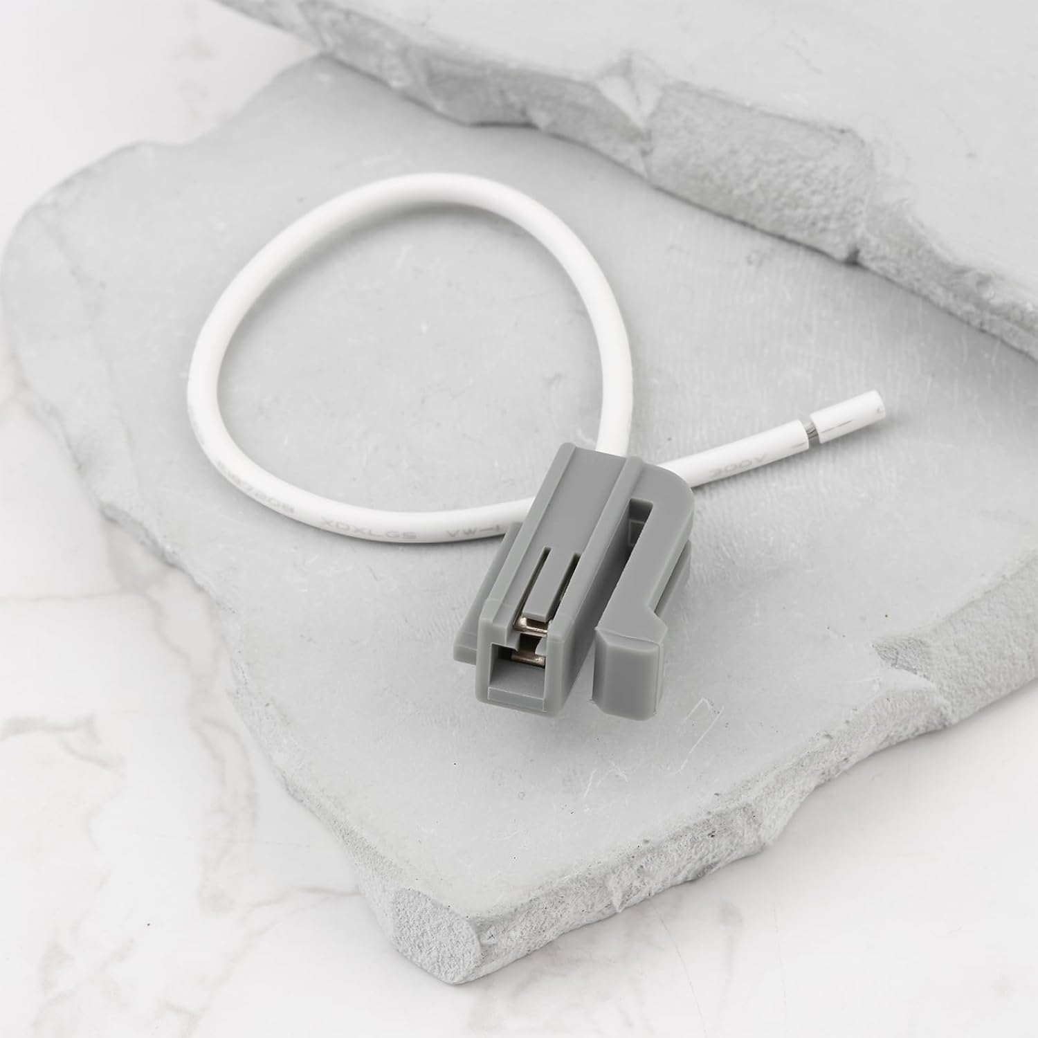 Ecsing 3-Pin Car Alternator Wire Harness Connector 7088-10 Compatible with Ford 2/3/4G E/F Series with 3G Stator Lead image number 1