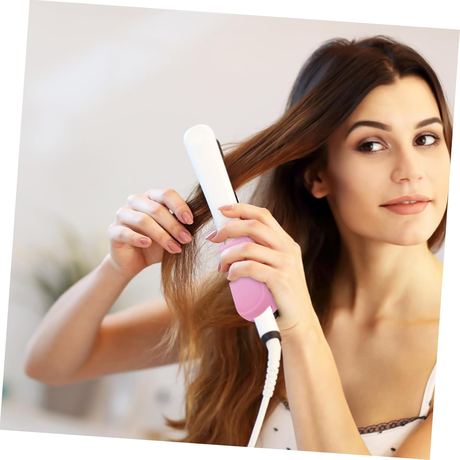 CLISPEED Silicone Hair Iron Cover Heat-Resistant Sleeve for Curling Wand and Flat Iron 1 Pack Suitable for Home and Travel Use Sturdy Protection for Hair Styling Tools image number 2