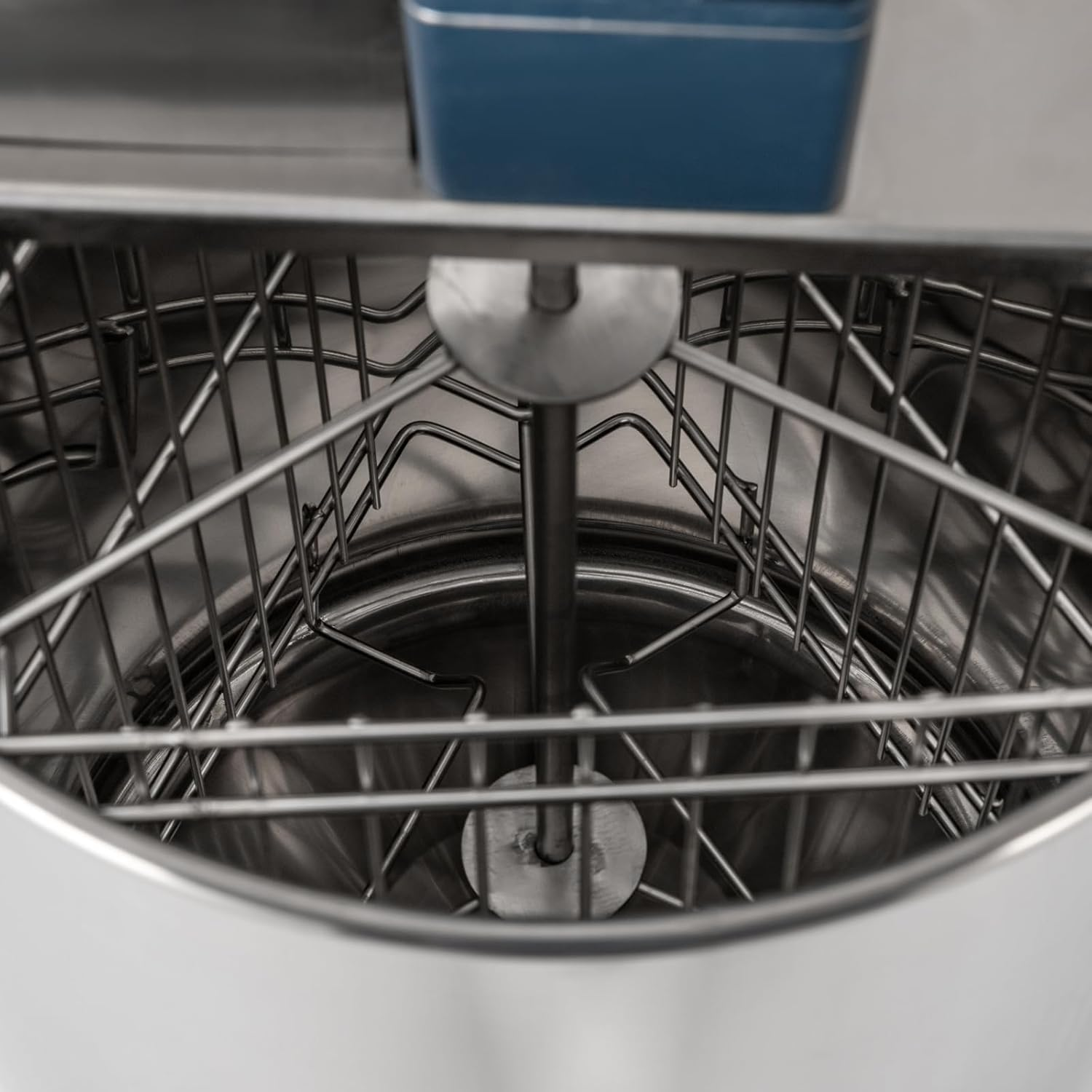 Electric Honey Extractor, 3 Frames Honey Spinner Extractor with Stand, Stainless Steel Bee Separator Extractor, Honeycomb Drum Apiary Centrifuge Equipment for Honey Beekeeper, 140W Motor