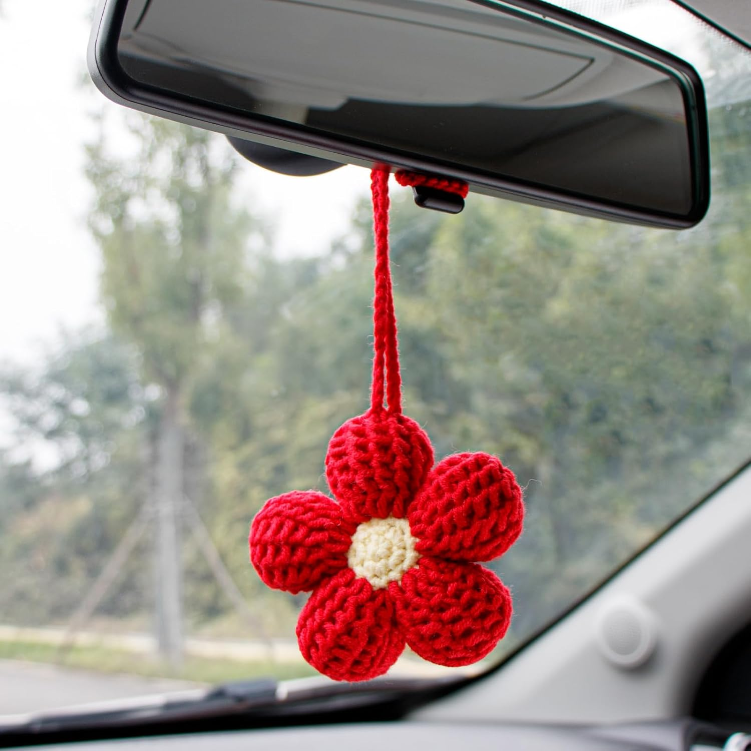 Wagtune Cute Crochet Flower Car Accessories for Women Rear View Mirror Accessories Handmade Knitted Daisy Car Decor Car Accessories Aesthetic Car Mirror Hanging Accessories(White)