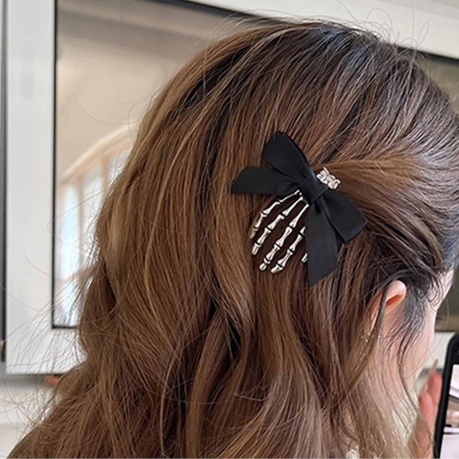 Charmburst Pack of 2 Skeleton Hand Hair Clips with Bow, Skull Hair Claw for Girls, Gothic Hair Accessories, Spider Hair Clip, Emo Y2K Accessories, Spider Web Claw Clip image number 4