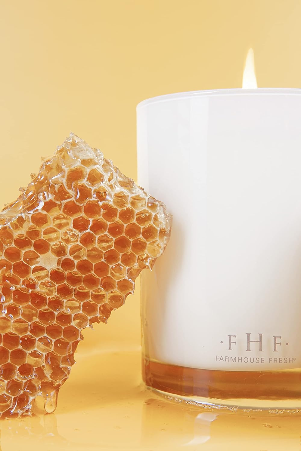 Farmhouse Fresh Honey Chai Candle, 11 Oz. image number 2