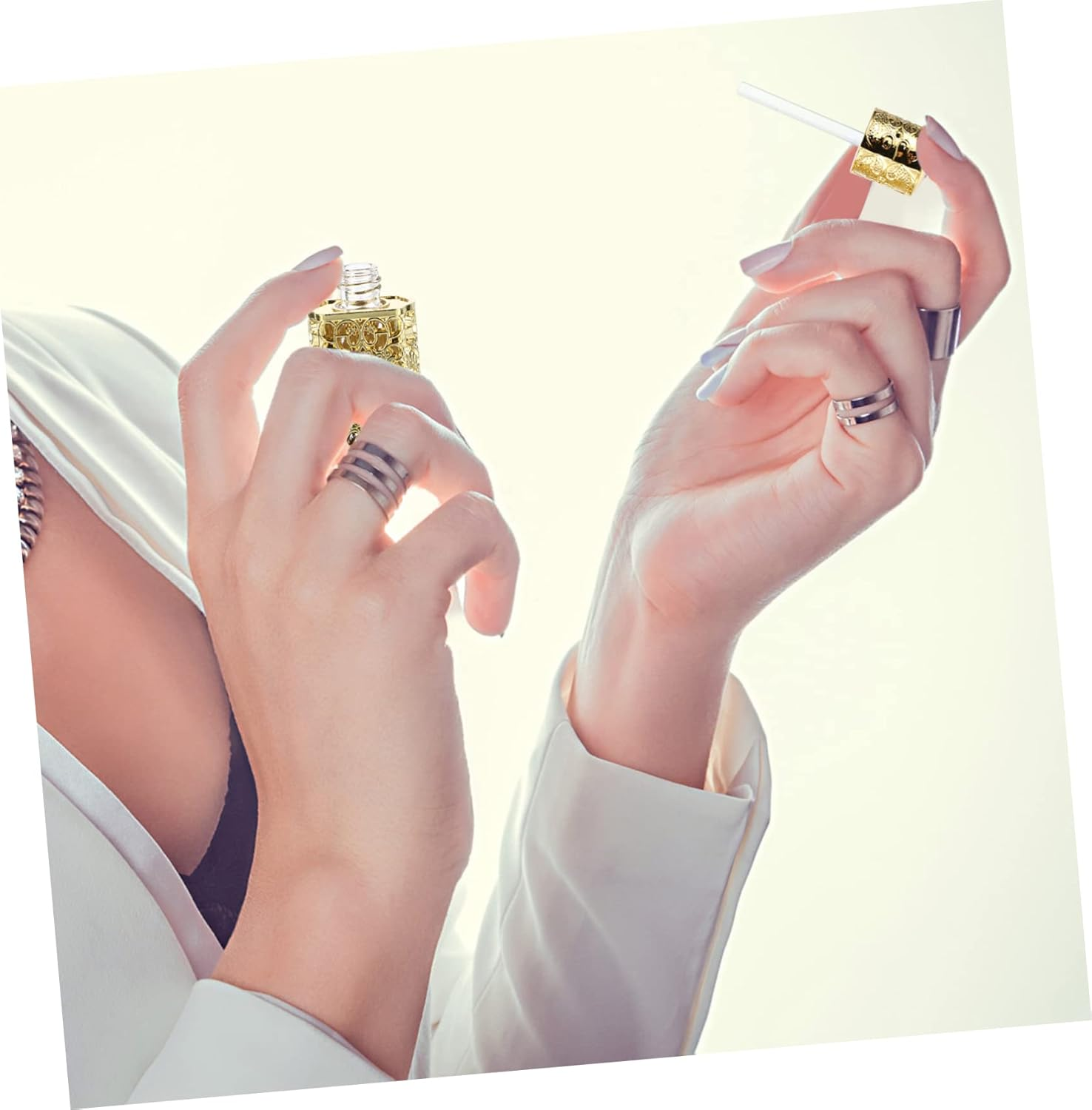 3Pcs Essential Oil Spray Bottle Antique Hollow Flower Engraving Design Leak Travel Storage for Perfume Oils for Camping Crafts Portable Refillable Container image number 2