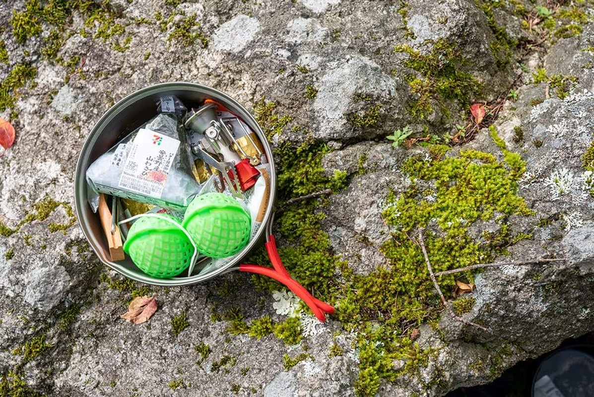 EVERNEW Titanium Lightweight Camping Pot W/Folding Handle Set, 900 & 1300 image number 4