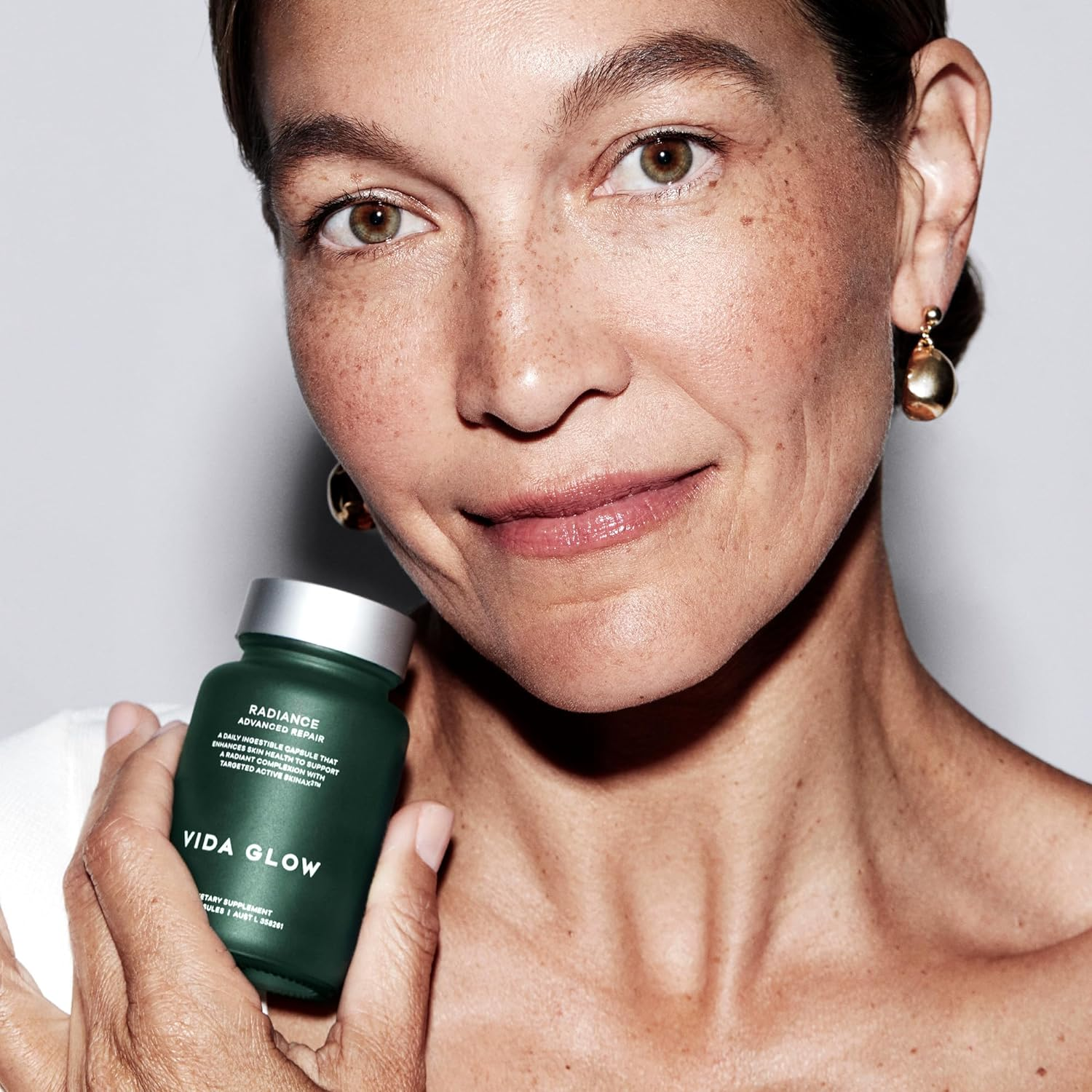 Vida Glow - Natural Radiance Advanced Repair Supplement | Promotes Luminous Skin + Even Tone (30 Vegan Capsules) &hellip; image number 3