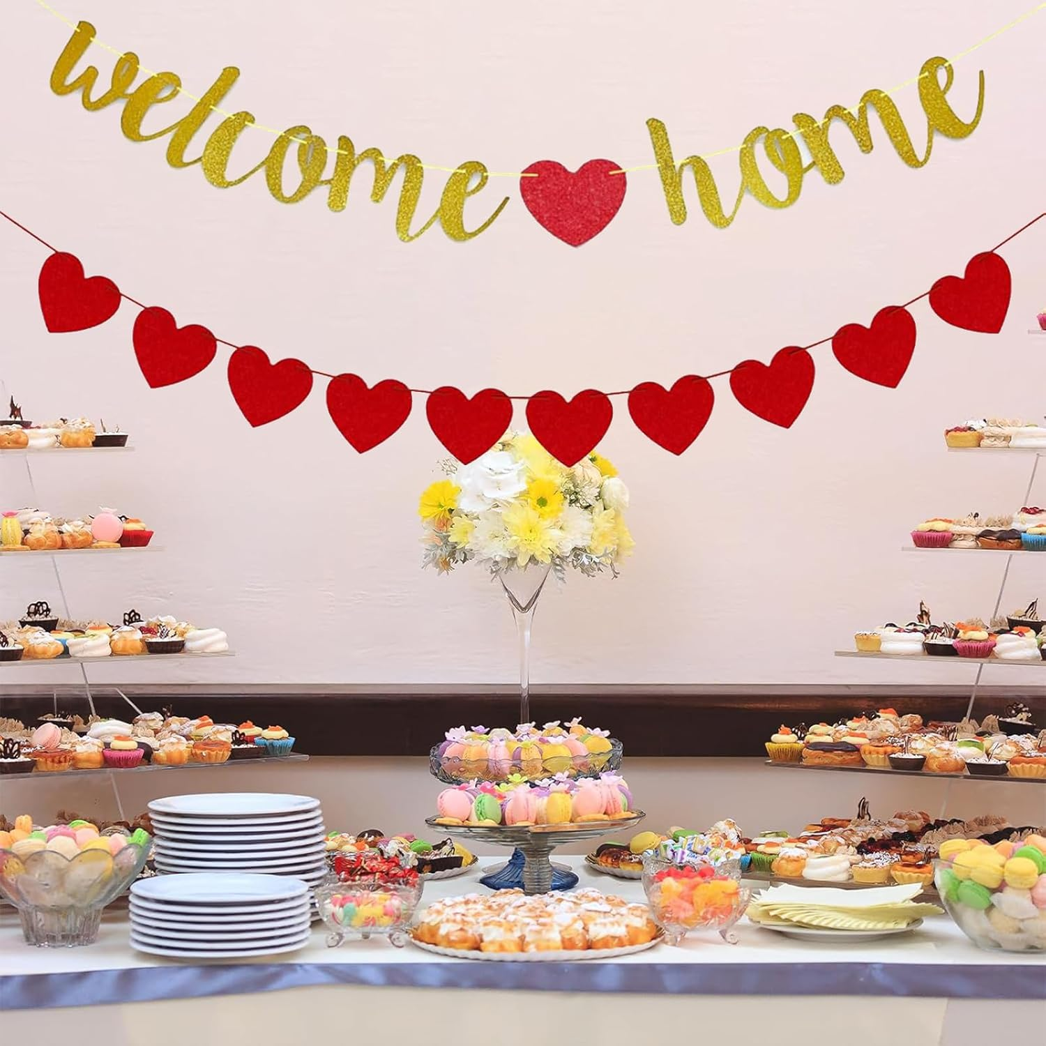 1Sets Welcome Home Banner with Heart Garland - Ready-To-Hang Party Decor for Military Return, Homecoming, Graduation, Family Reunion & Housewarming Celebration