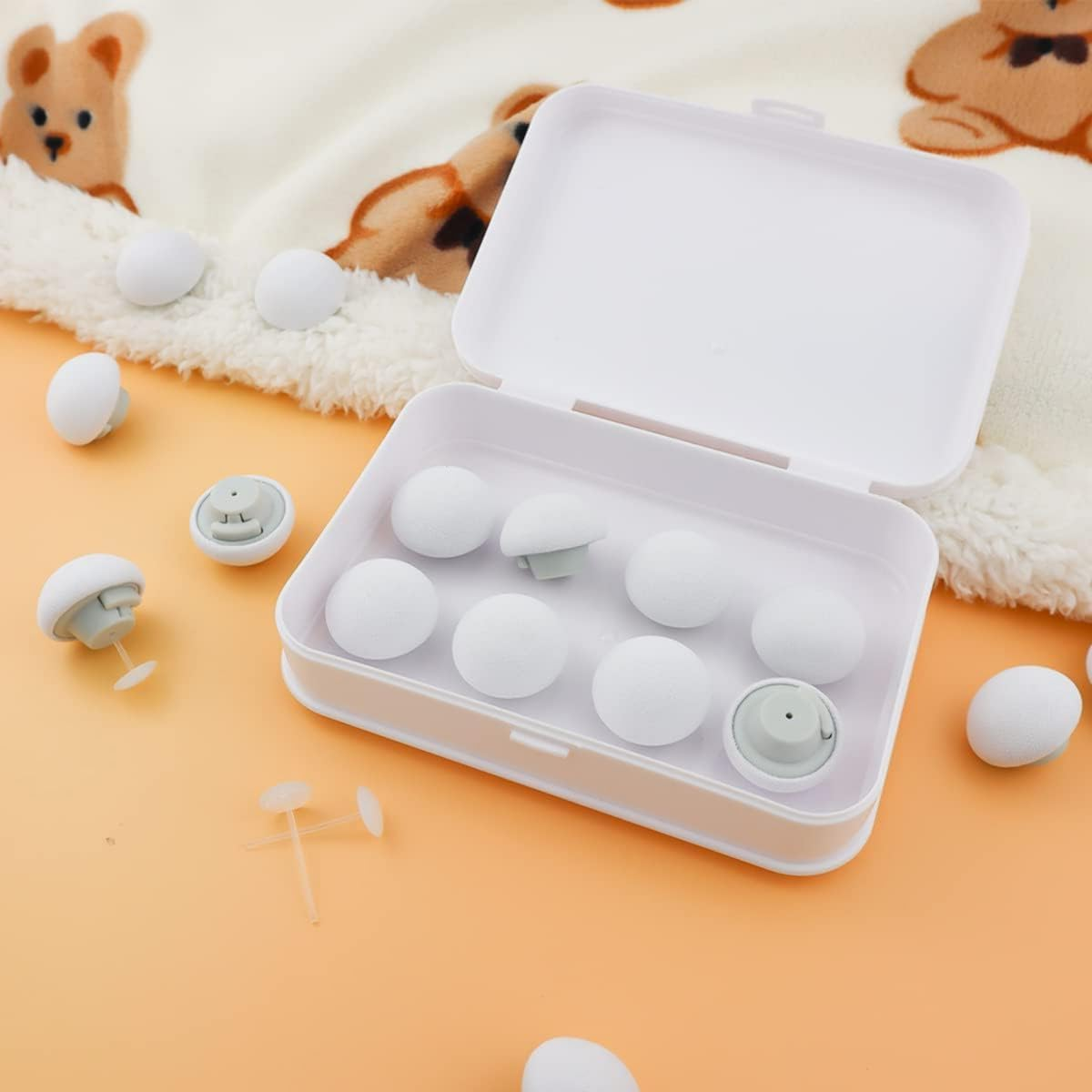 32 Sets Duvet Pin Duvet Clip, Non-Slip Quilt Clip, One Button Unlock Duvet Clip, Duvet Button Fastener, Suitable for Quilt, Cushion, Curtain (White) image number 2