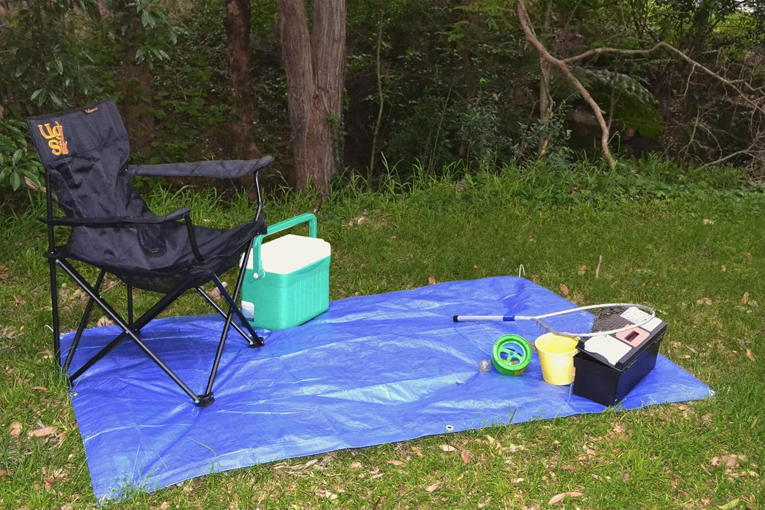 Polytuf Medium Duty Tarpaulin, Waterproof and Mildew Resistant, UV Resistant, High-Density Woven Polyethylene - Tarp Cover for Outdoor, Roof, Camping and More - with Grommets, 1.2 X 1.8M image number 6