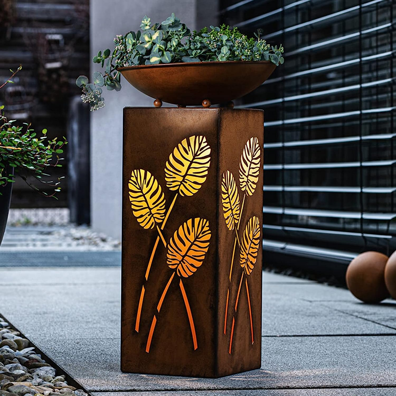 Metal LED Flowerpot Holder Pot Stand Birds Feeder Rustic Garden Porch Pathway Lamp Home Decor LED Light with Timer Function Leaves Pattern image number 3