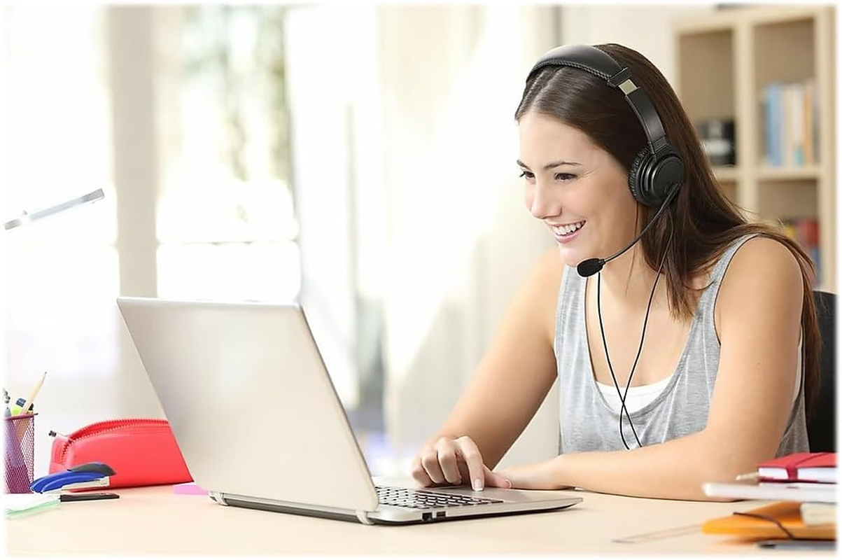 Kensington Hi-Fi USB-C Headphones with Microphone image number 1