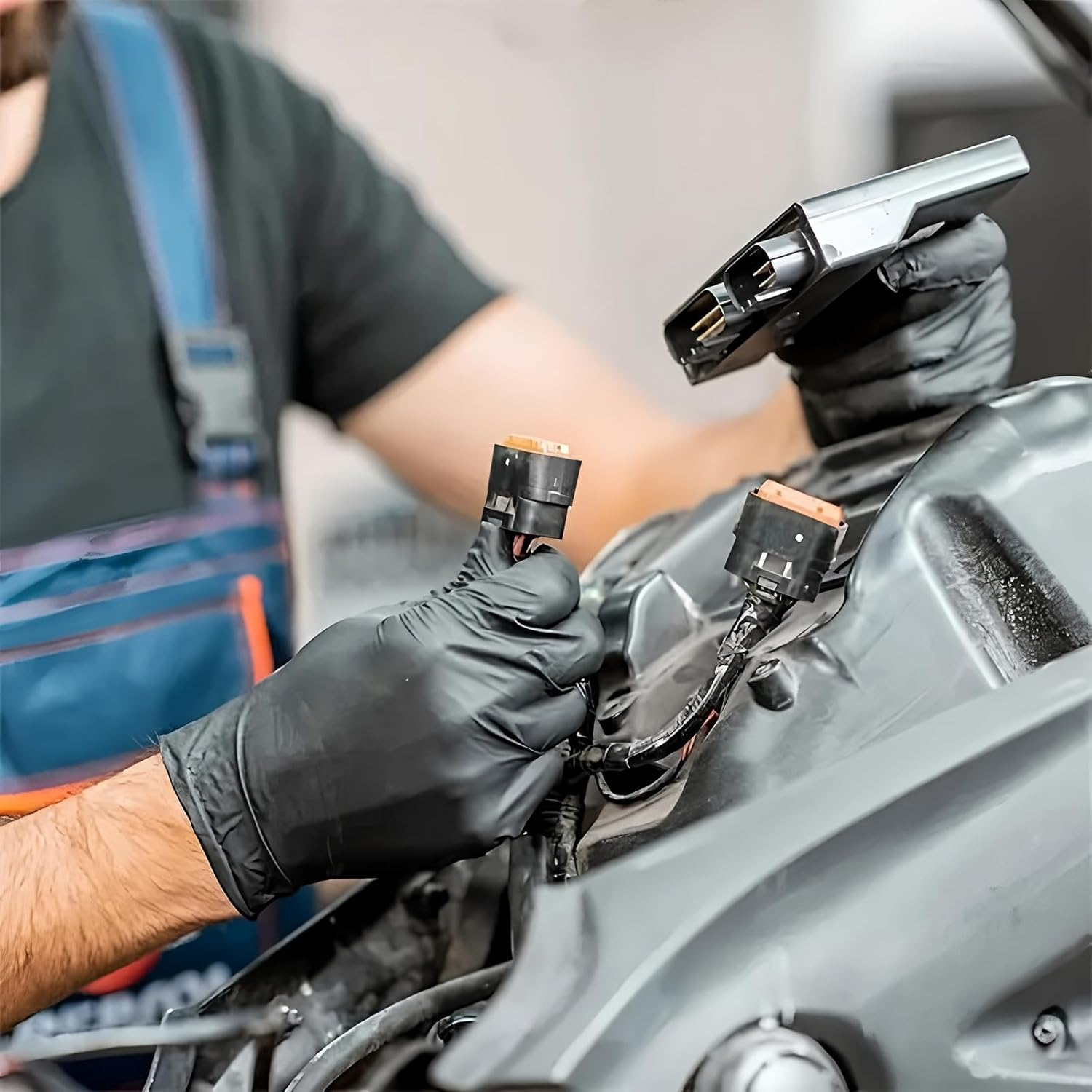 Nitrile Gloves, 100 Pcs Black Gloves 6 Mil Thickened, Disposable Black Nitrile Gloves, Cooking Cleaning Dishwashing Gloves for Household, Kitchen (Large) image number 6