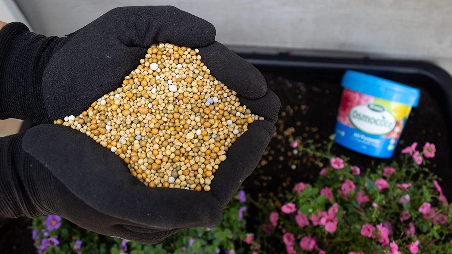 OSMOCOTE All Purpose CRF 700G + DEBCO Premium Potting Mix 10L image number 6