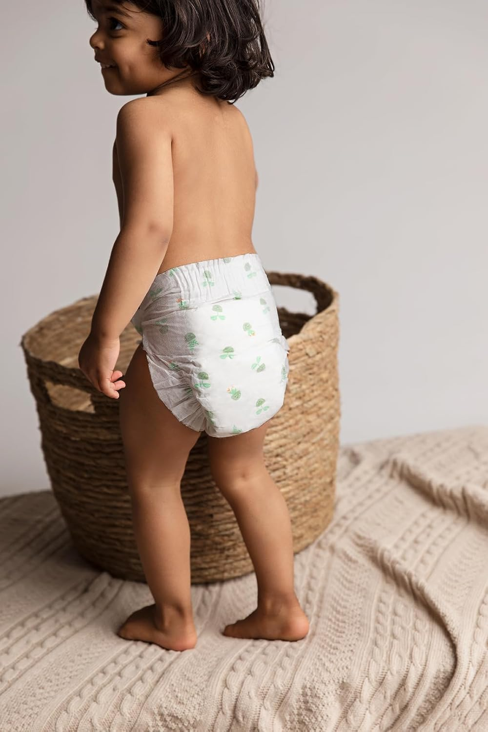 Tooshies Eco Nappies Size 5 Walker 13-18Kg, 64 Count + Sudocrem Healing Cream 400G + GAIA Natural Baby Hair and Body Wash 500Ml image number 4