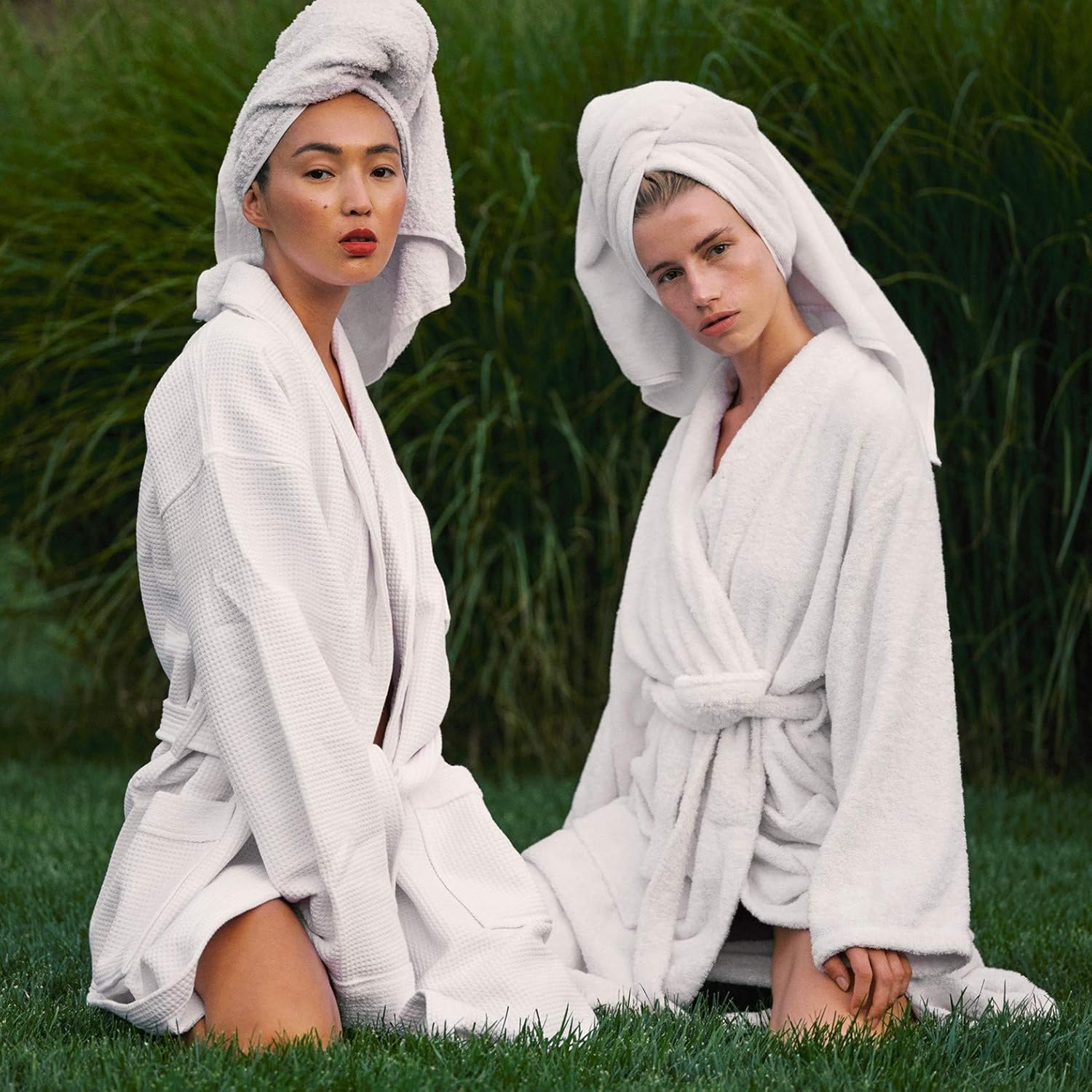 LELO SMART WAND 2 Large All-Over Body Handheld Waterproof Vibrator and Wand Massager, Vibrating Massager for Her and Wand Massagers for Neck and Back with 10 Vibration Patterns, Black - Black image number 5