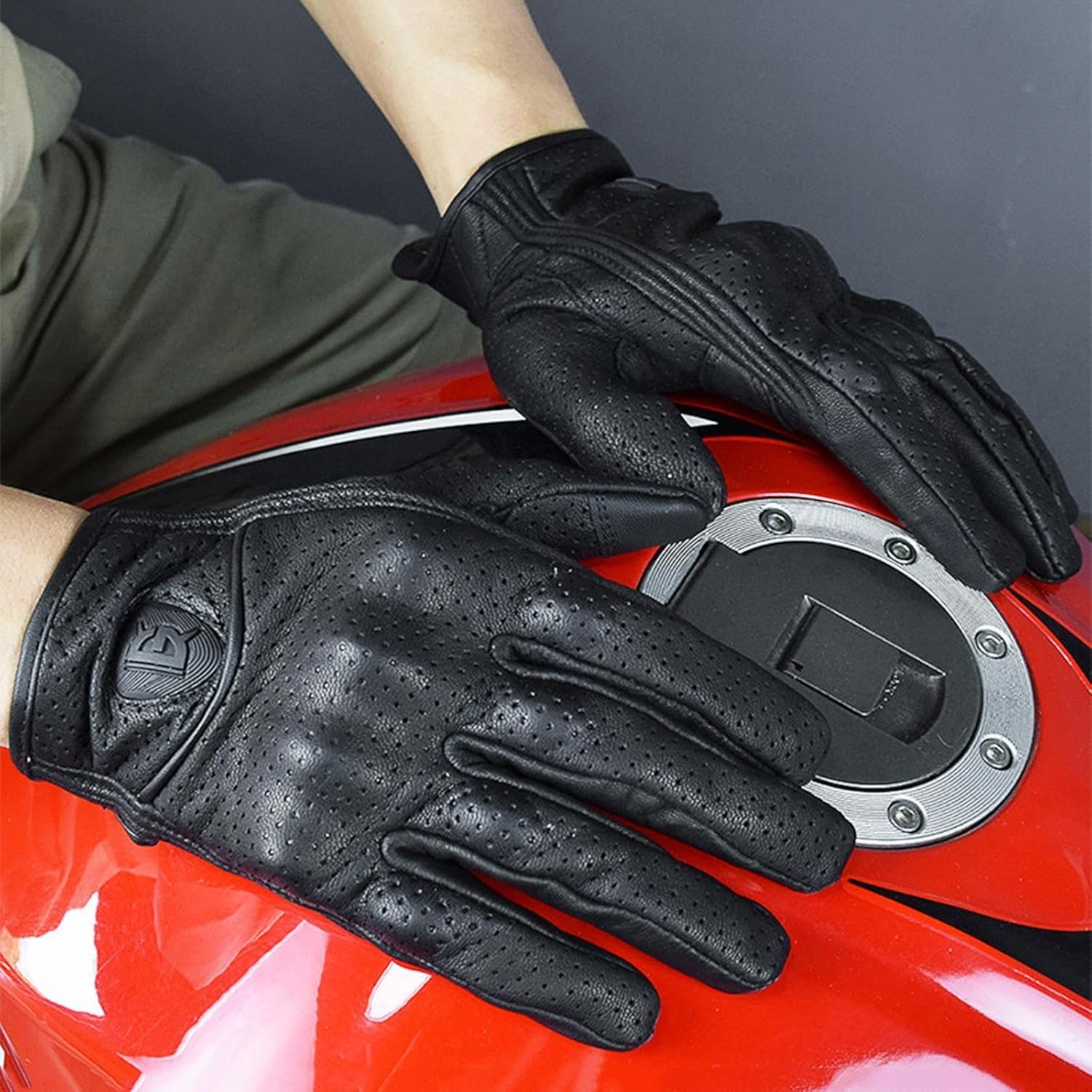 IOIUSKKU Full Finger Leather Motorbike Gloves Summer Touchscreen for Men Women Breathable and Lightweight, Black, L image number 6