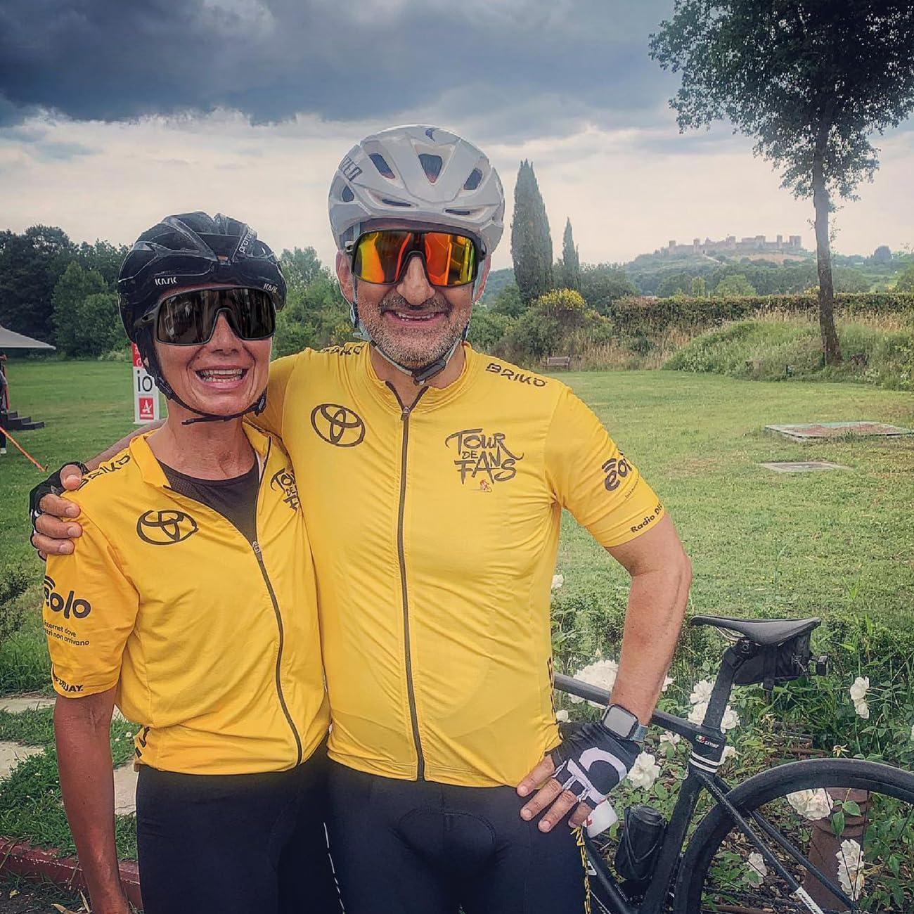 SEKKAF Polarized Sports Sunglasses for Men and Women Cycling Glasses UV Protection Goggles for Mountain Bike Running Fishing image number 1