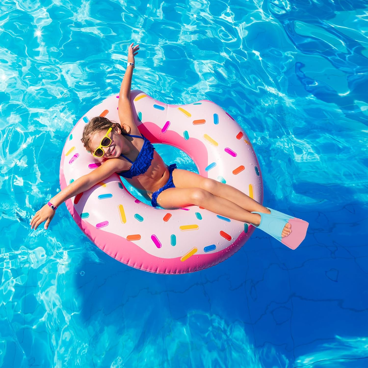 Nagiee Swim Fins, Kids Swim Flippers for Lap Swimming, Comfortable Silicone Flippers with Mesh Bag, Travel Size Swimming Flippers for Women Youth Adults image number 3