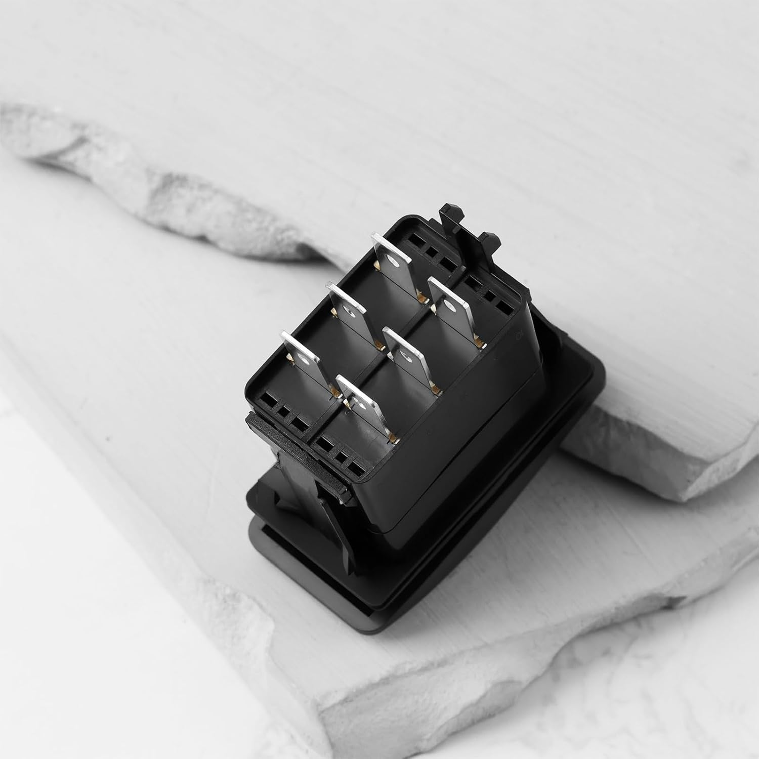 6 Pin 3 Speed Rocker Switch 12V/20A VLD2S00B-AZC00-000 Suitable for Automotive Marine Industrial Control Panels image number 5