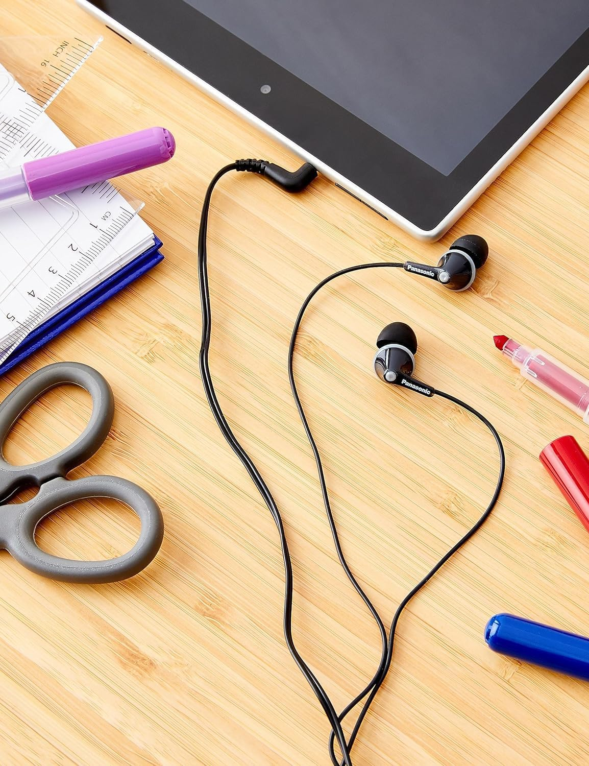 Panasonic RP-HJE125E-K Ergofit In-Ear Wired Earphones with Powerful Sound, Comfortable Non-Slip Fit, and 3 Sizes of Ear Buds - Black image number 6