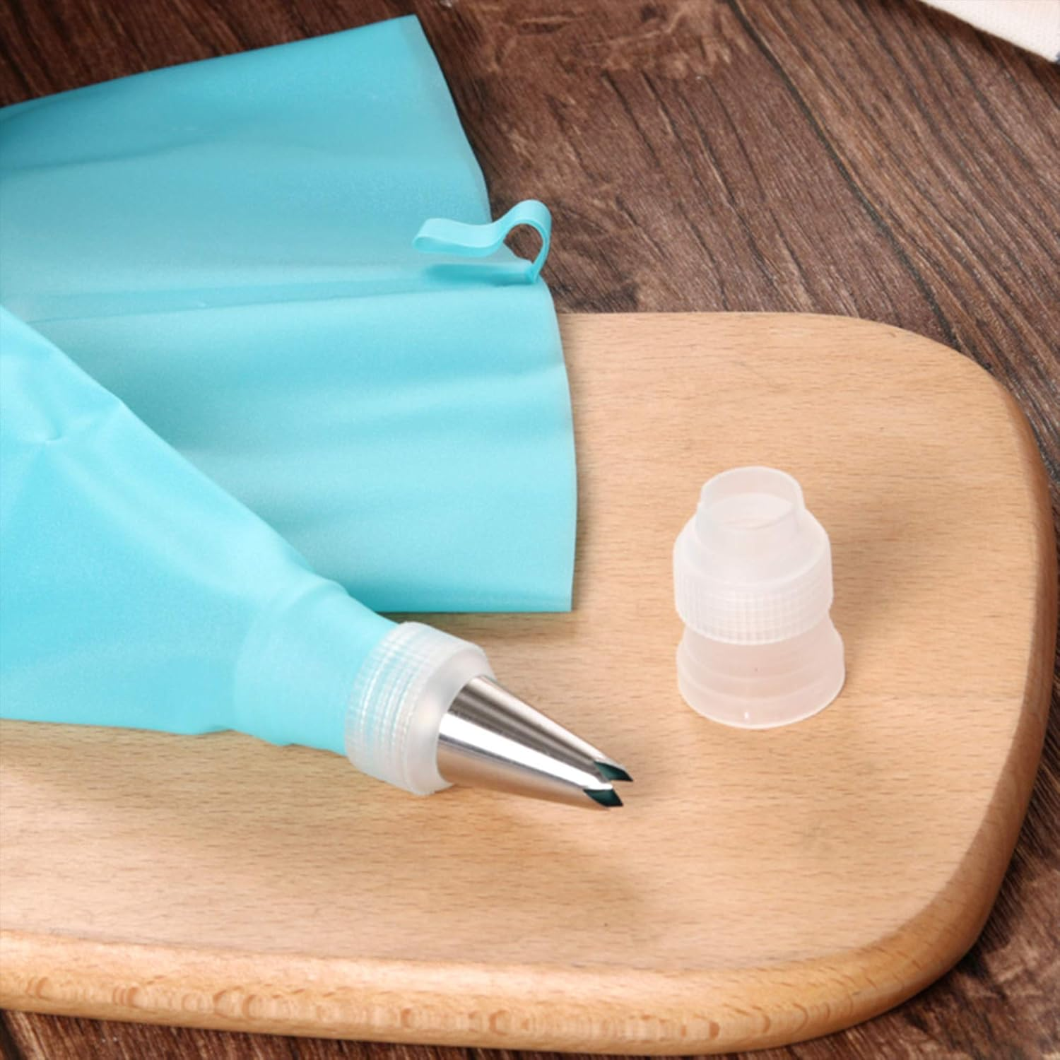 MYUBWTF12 Pieces White Pastry Bag Coupler, Three Different Sizes Plastic Standard Couplers/Cake Decorating Coupler/Pipe Tip Coupler for Piping Bags, Icing Nozzles image number 1