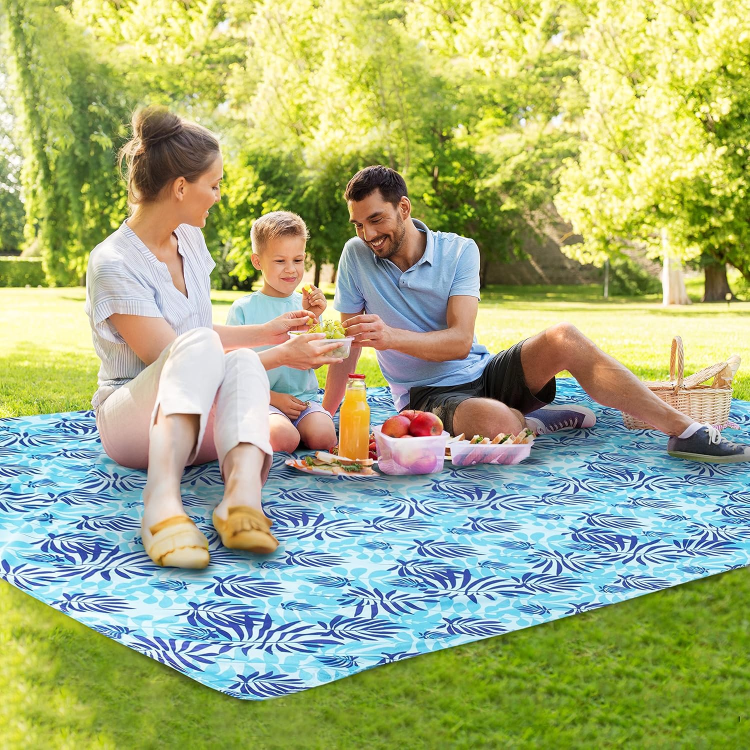 Beach Blanket Sand Free - Oversized 107" X 77" - Waterproof Sandproof - Double Anchored Picnic Blankets, Extra Large Beach Mat, 6 Stakes in Accessories Pouch, Picnic Mat&hellip; image number 5