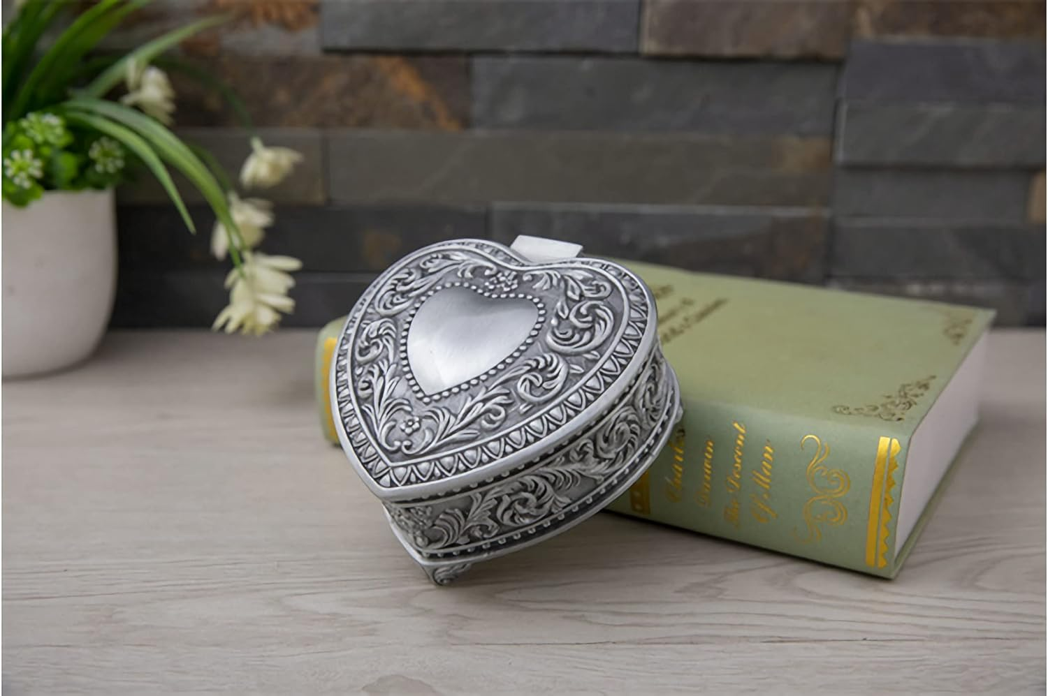 Vintage Metal Heart Shape/Retro Classic Pirate Jewelry Box, Small Trinket Jewelry Storage Box for Rings Earrings Necklace Treasure Chest Organizer Antique Jewelry Keepsake Gift Box Case for Girl image number 2
